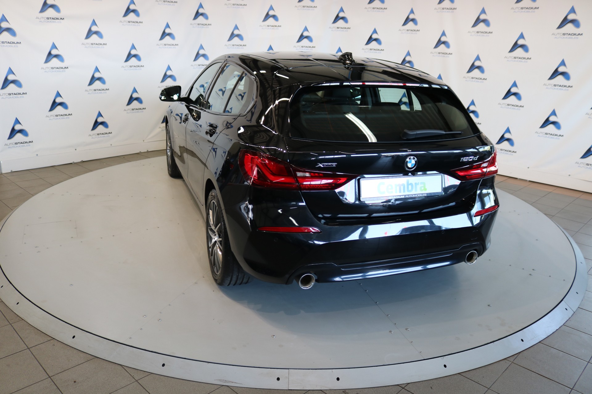 BMW 120d xDrive Steptronic Sport Line-image-30