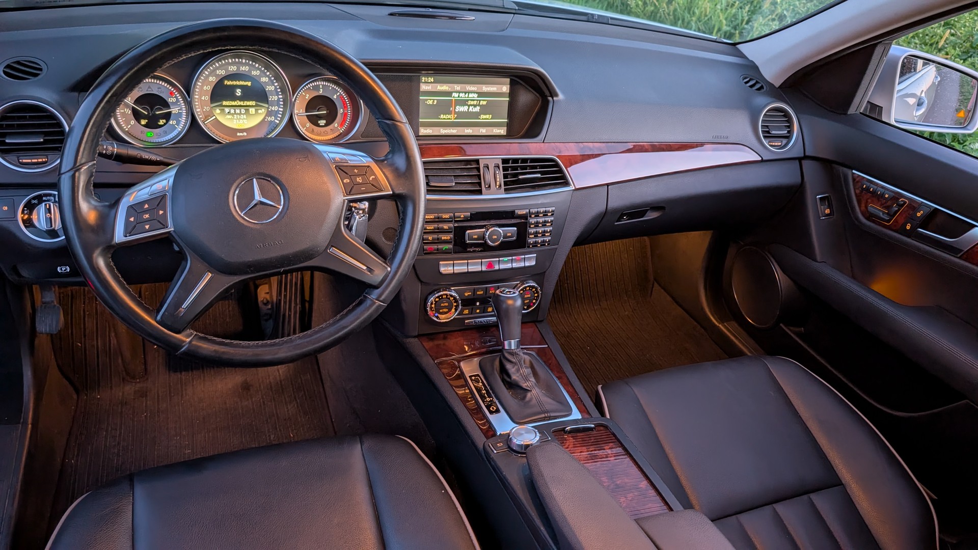 MERCEDES-BENZ C 250 CDI Elégance 4Matic 7G-Tronic-image-7