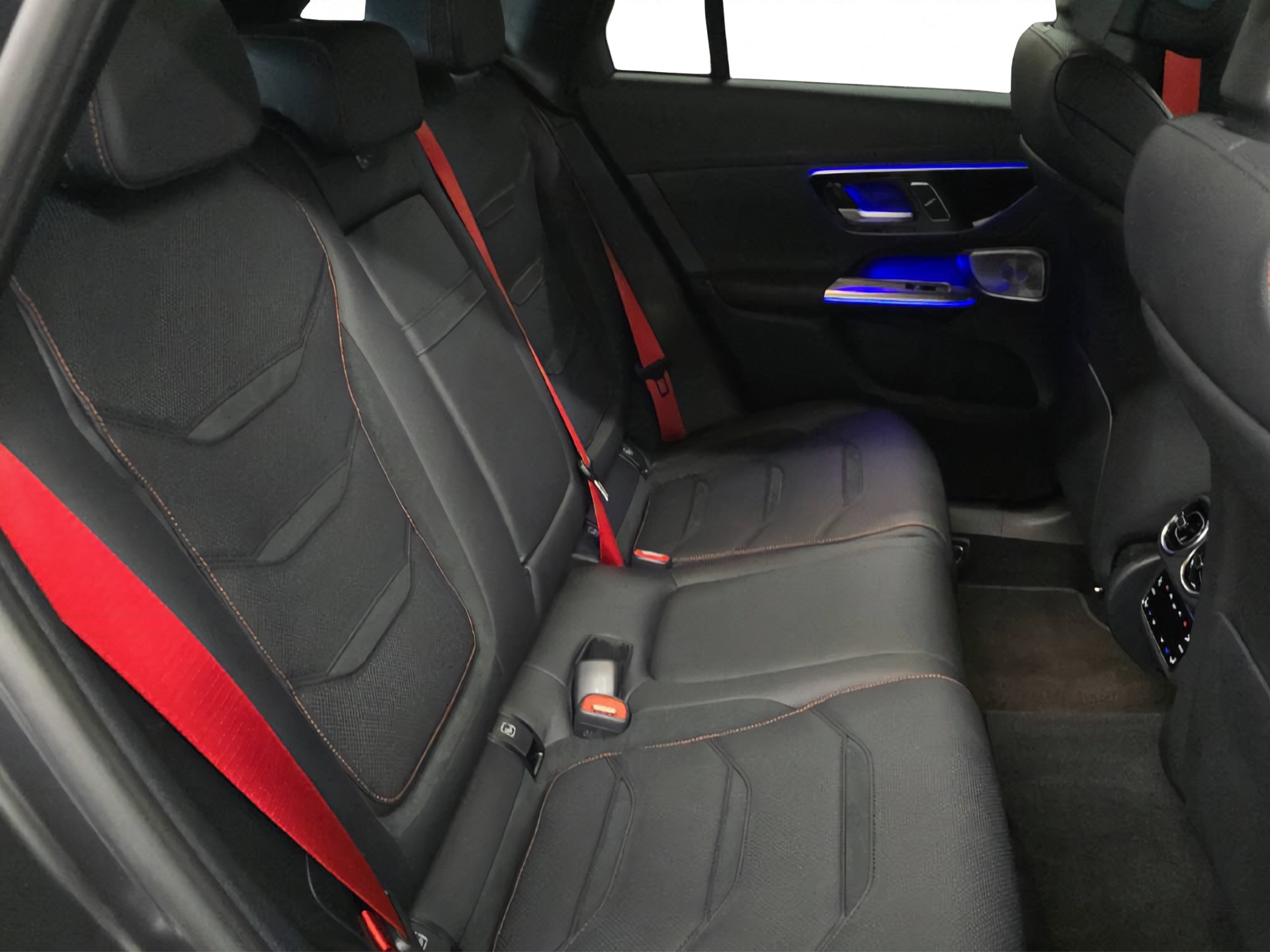 MERCEDES-BENZ GLC 43 AMG 4Matic-image-12