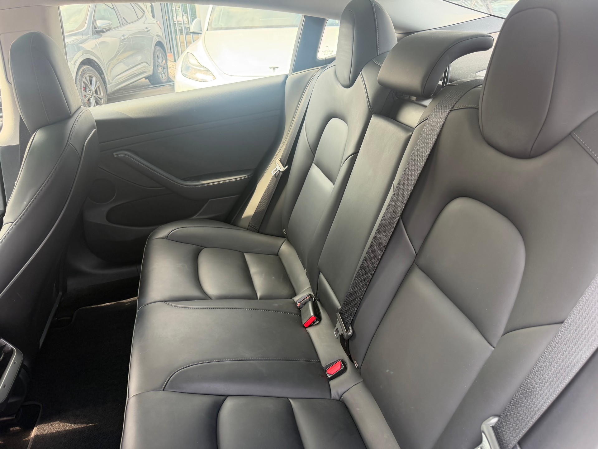 TESLA Model 3 Long Range Dual Motor AWD-image-14