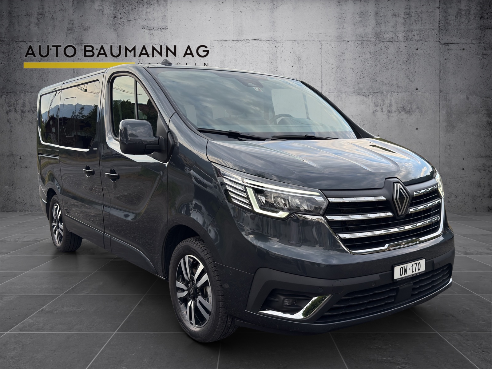 RENAULT Trafic Blue dCi 170 Spaceclass Pack Signature EDC-image-1