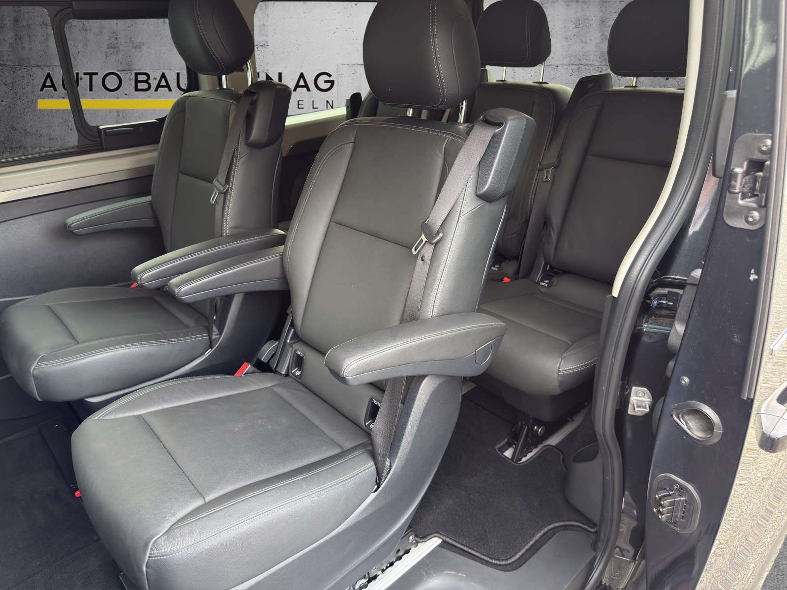 RENAULT Trafic Blue dCi 170 Spaceclass Pack Signature EDC-image-10
