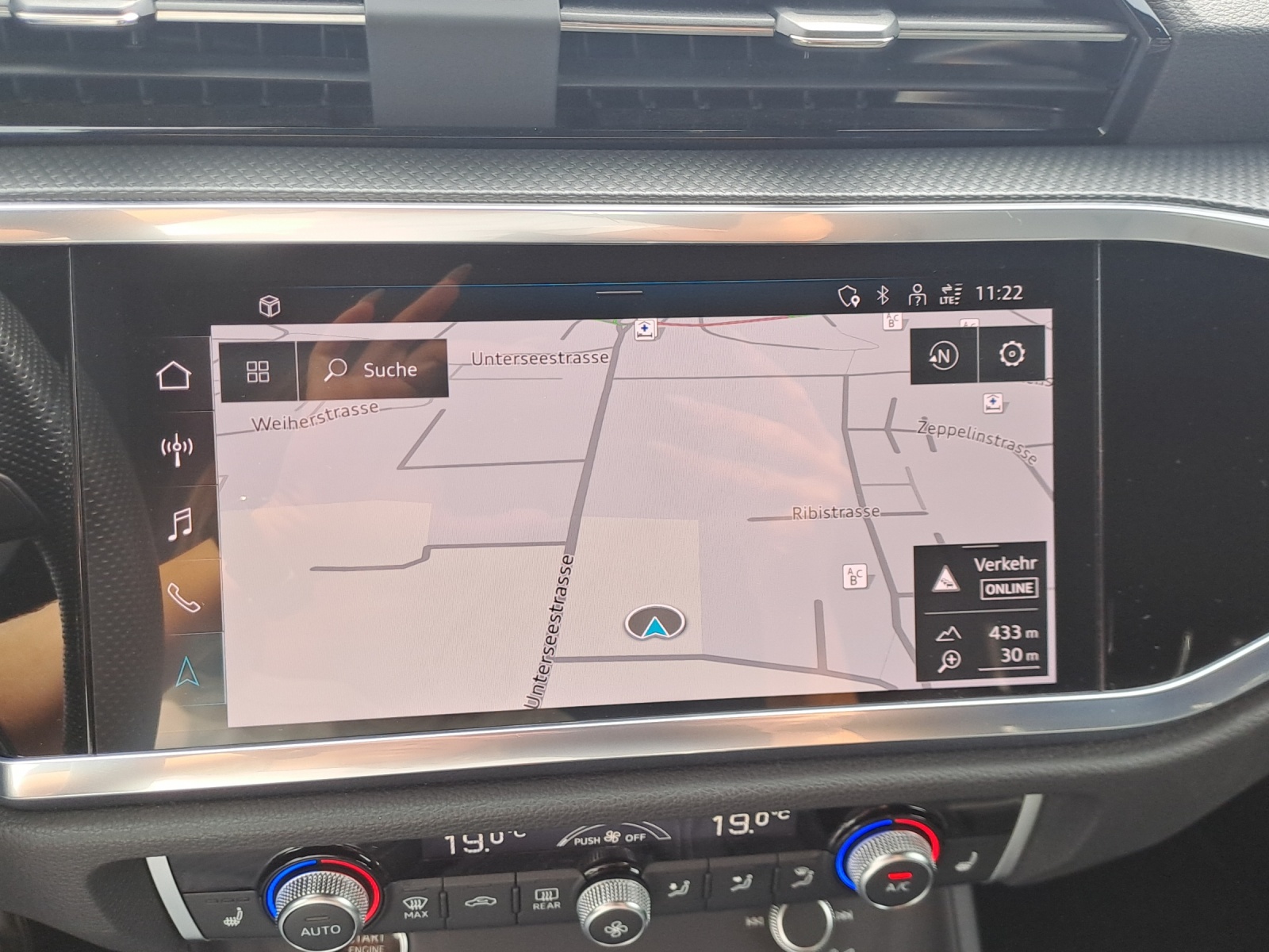 AUDI Q3 35 TFSI S line Attraction S-tronic-image-14