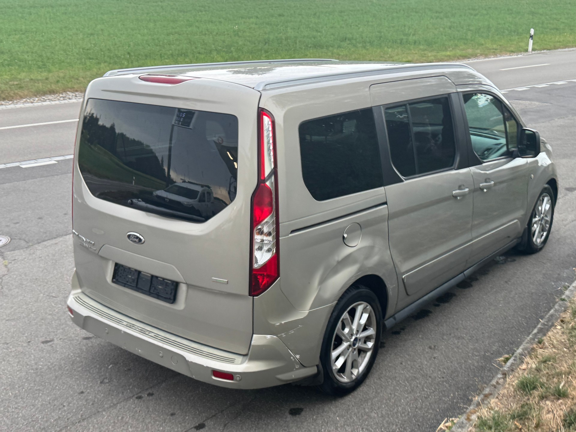 FORD Grand Tourneo Connect 1.6 SCTi Trend Automatic-image-4