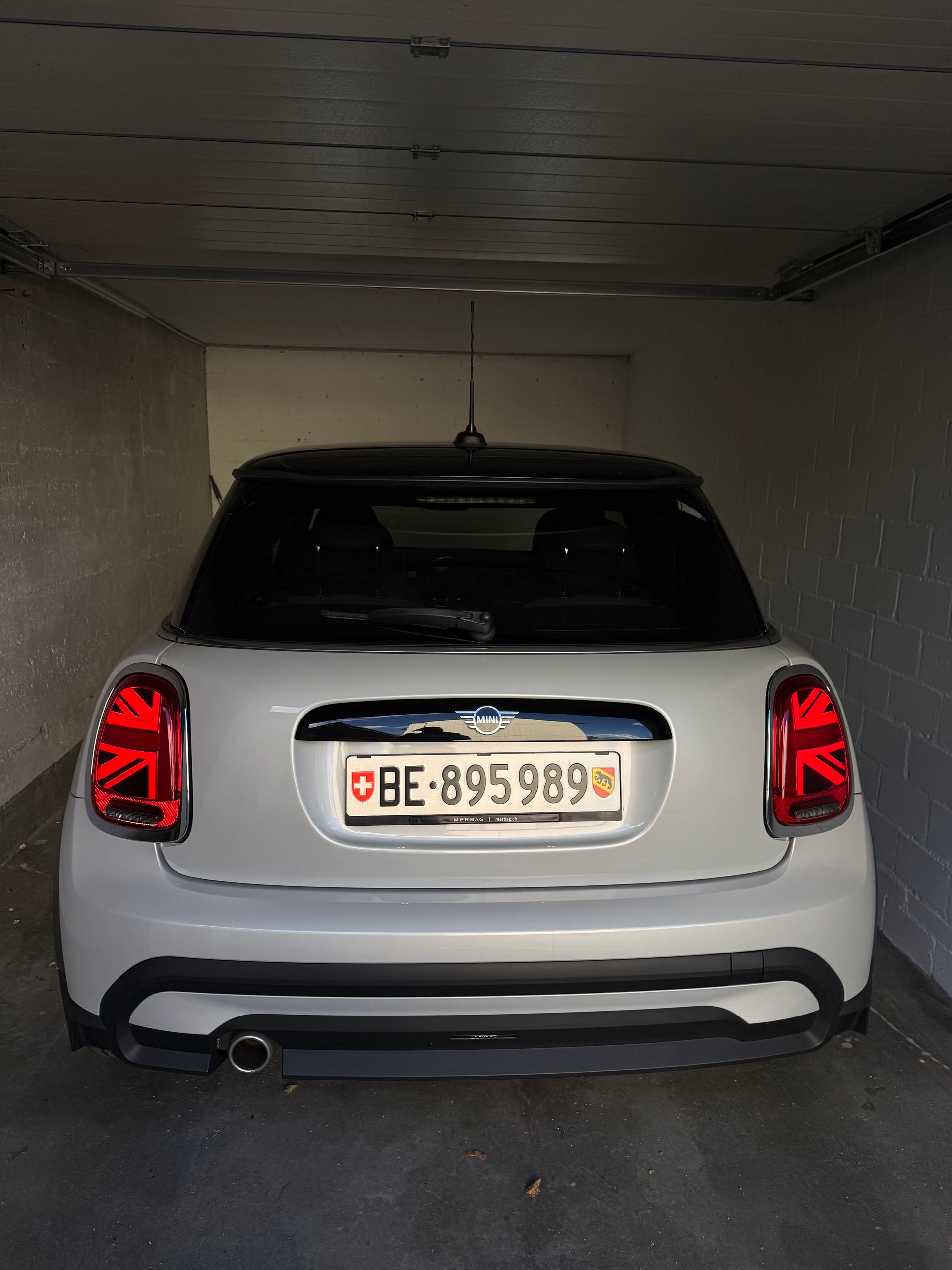 MINI 1.5i Cooper-image-1