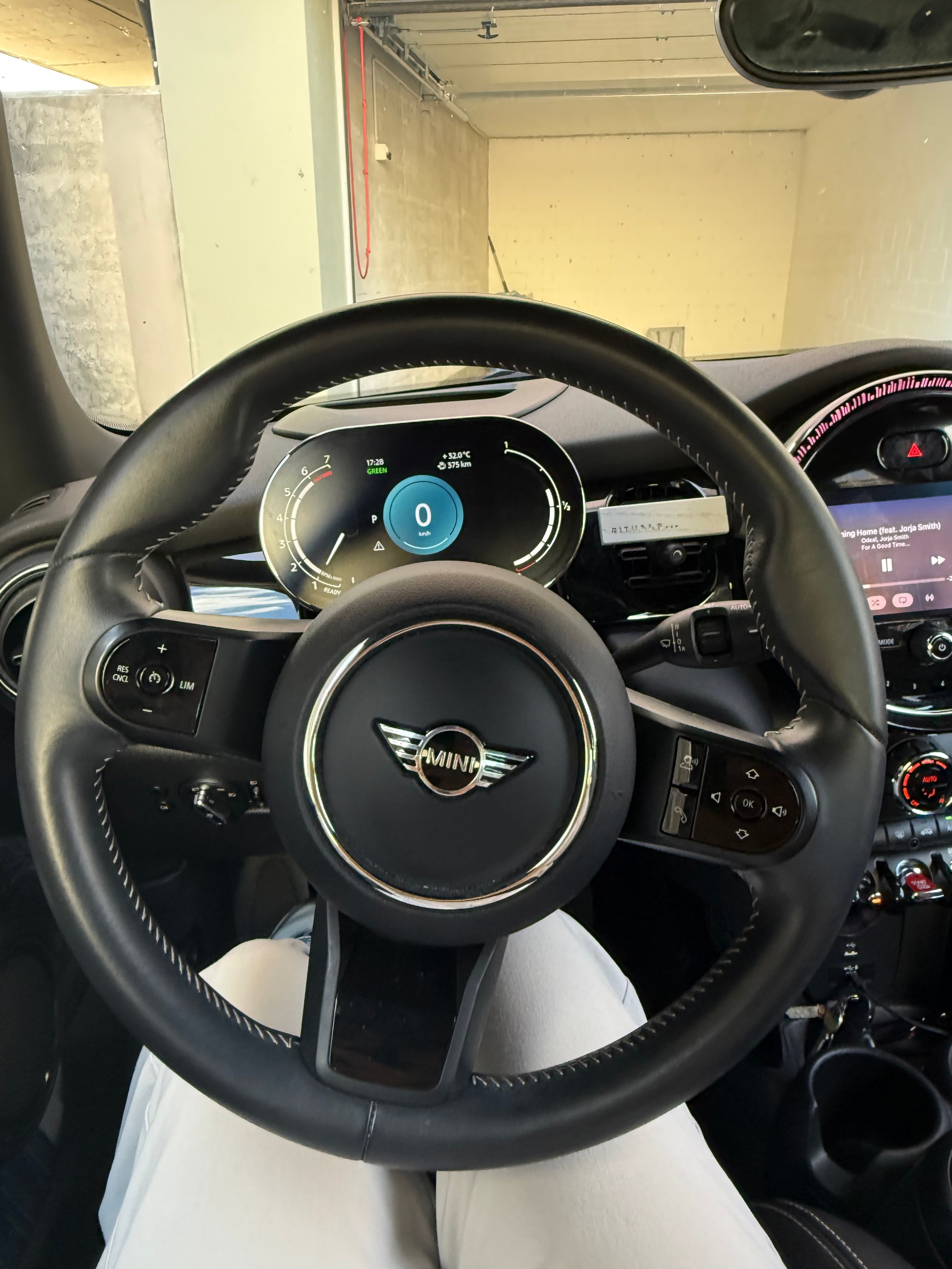 MINI 1.5i Cooper-image-3