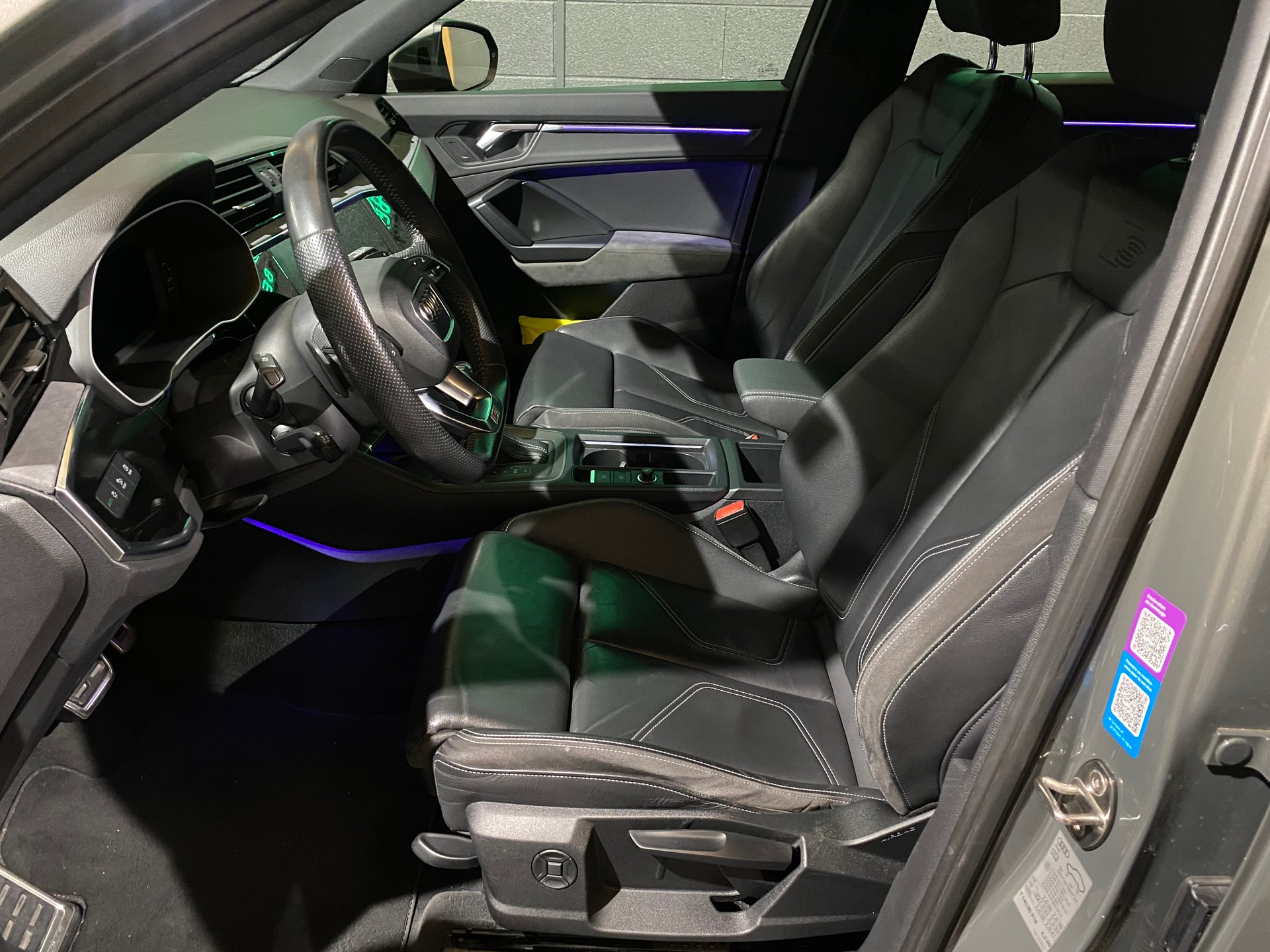AUDI Q3 40 TFSI S line quattro S-tronic-image-14