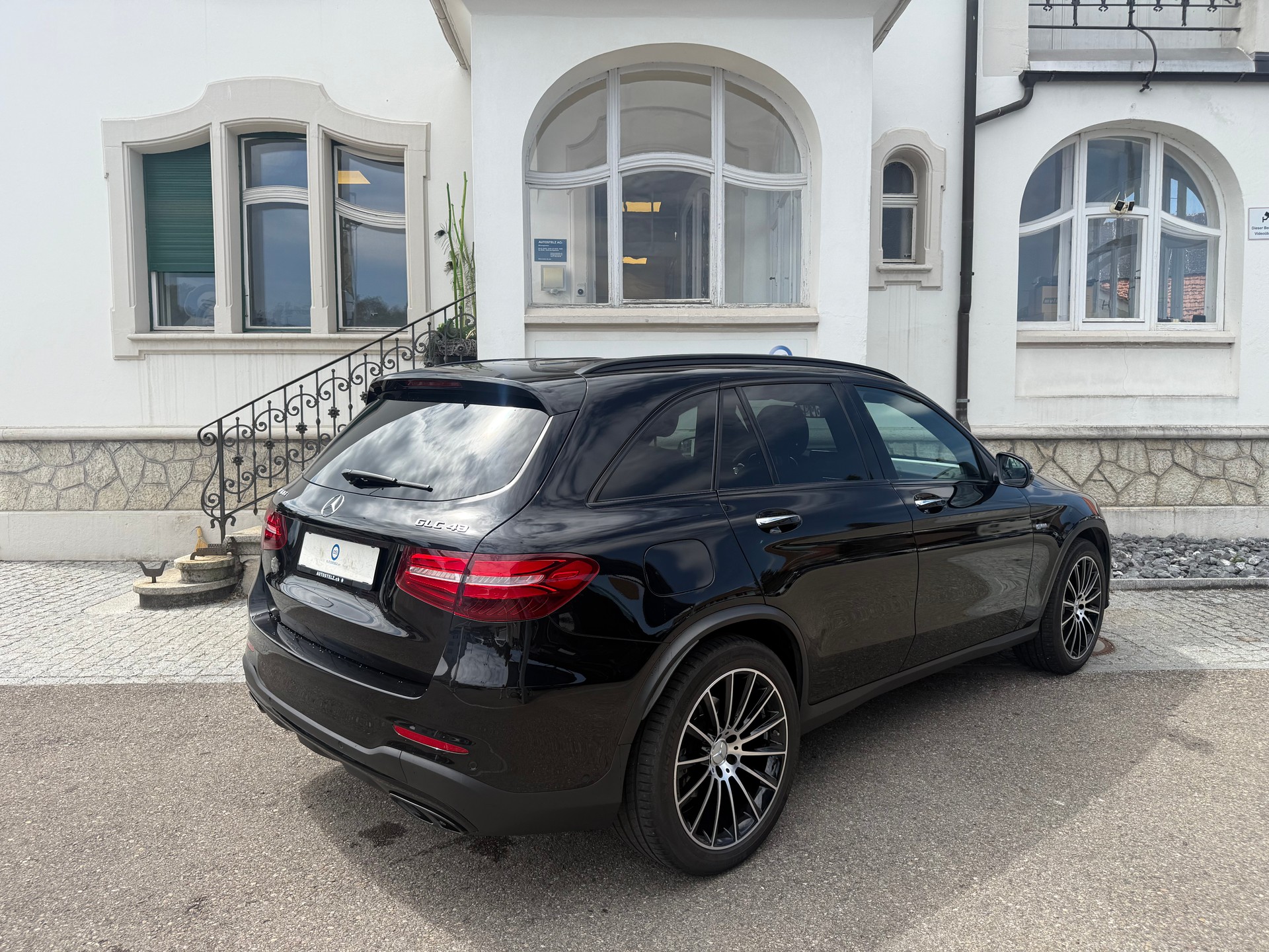 MERCEDES-BENZ GLC 43 AMG 4m-image-4