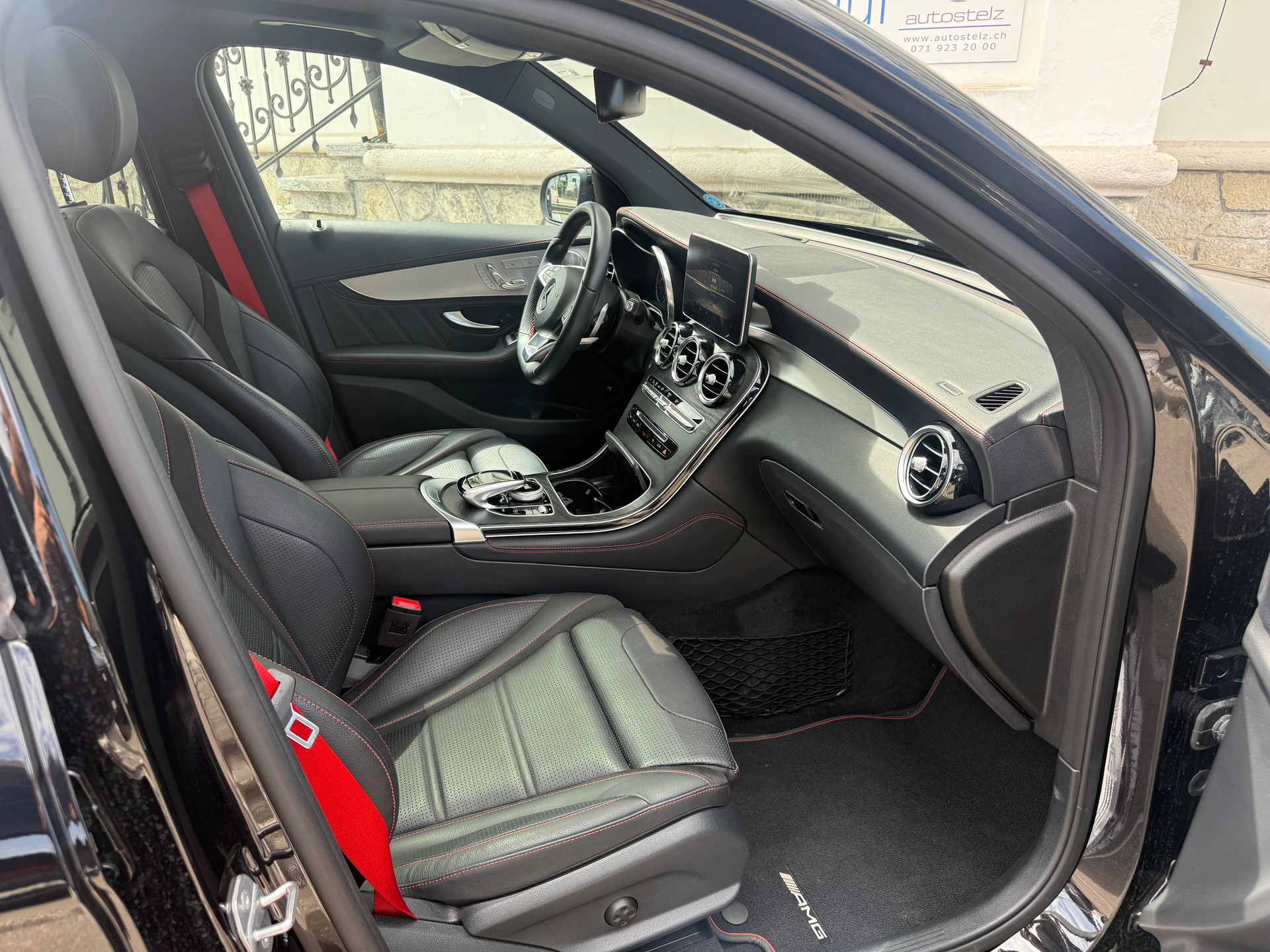 MERCEDES-BENZ GLC 43 AMG 4m-image-13