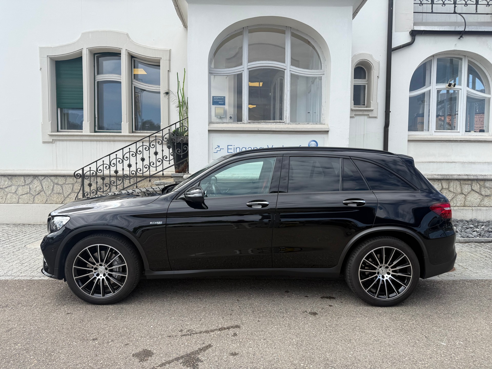 MERCEDES-BENZ GLC 43 AMG 4m-image-3