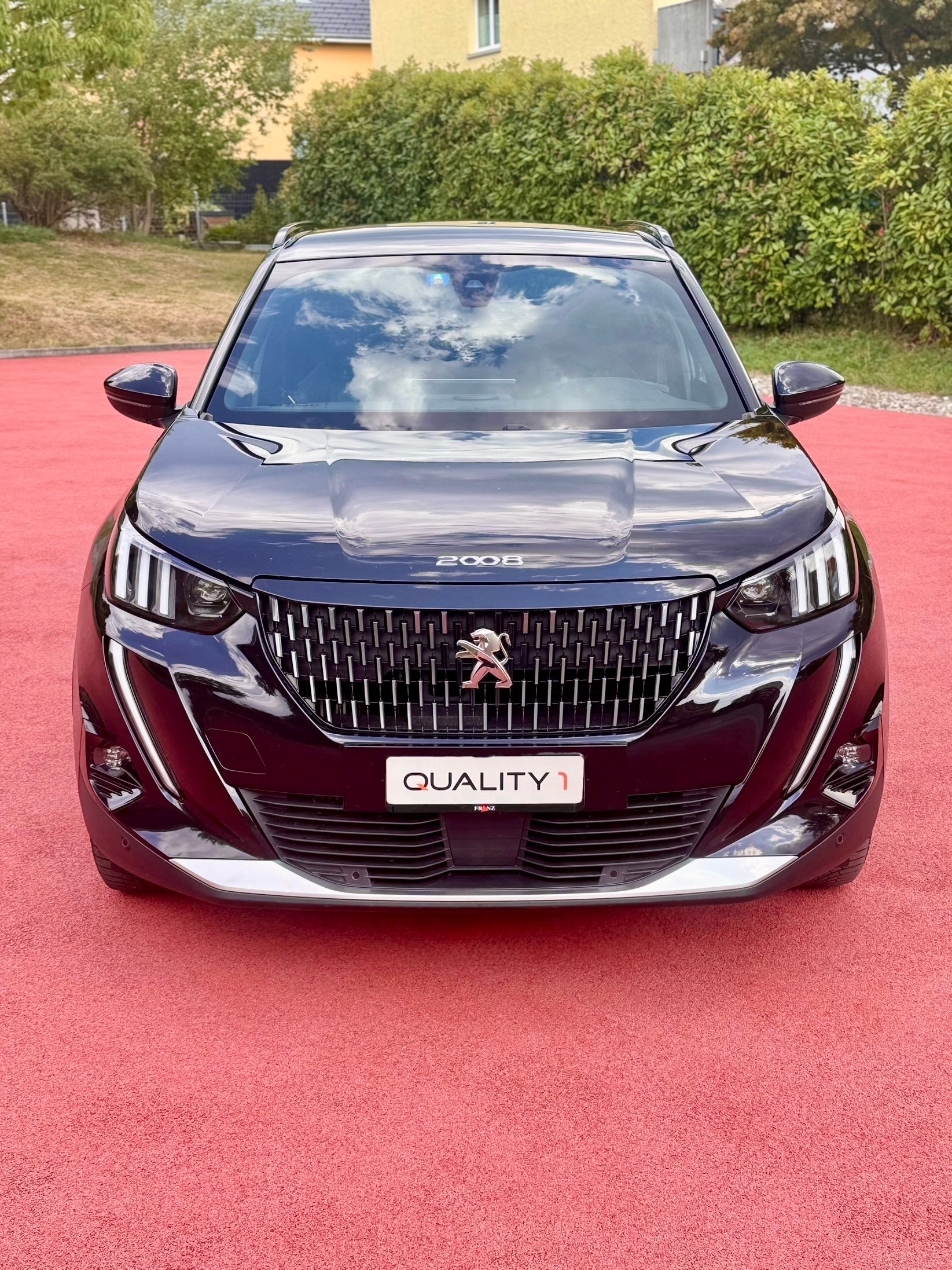 PEUGEOT 2008 1.2 PureTech GT EAT8-image-1