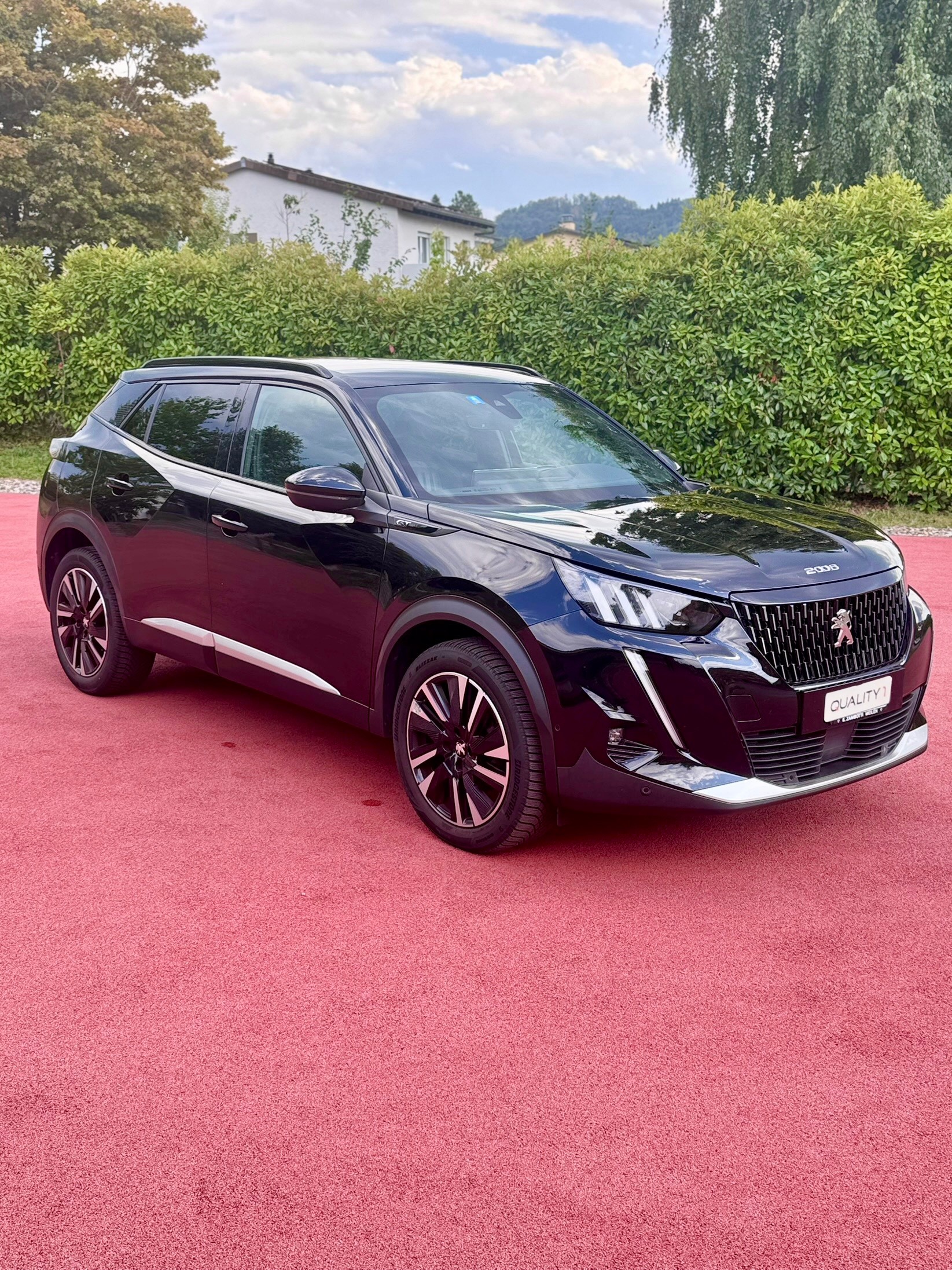 PEUGEOT 2008 1.2 PureTech GT EAT8-image-2