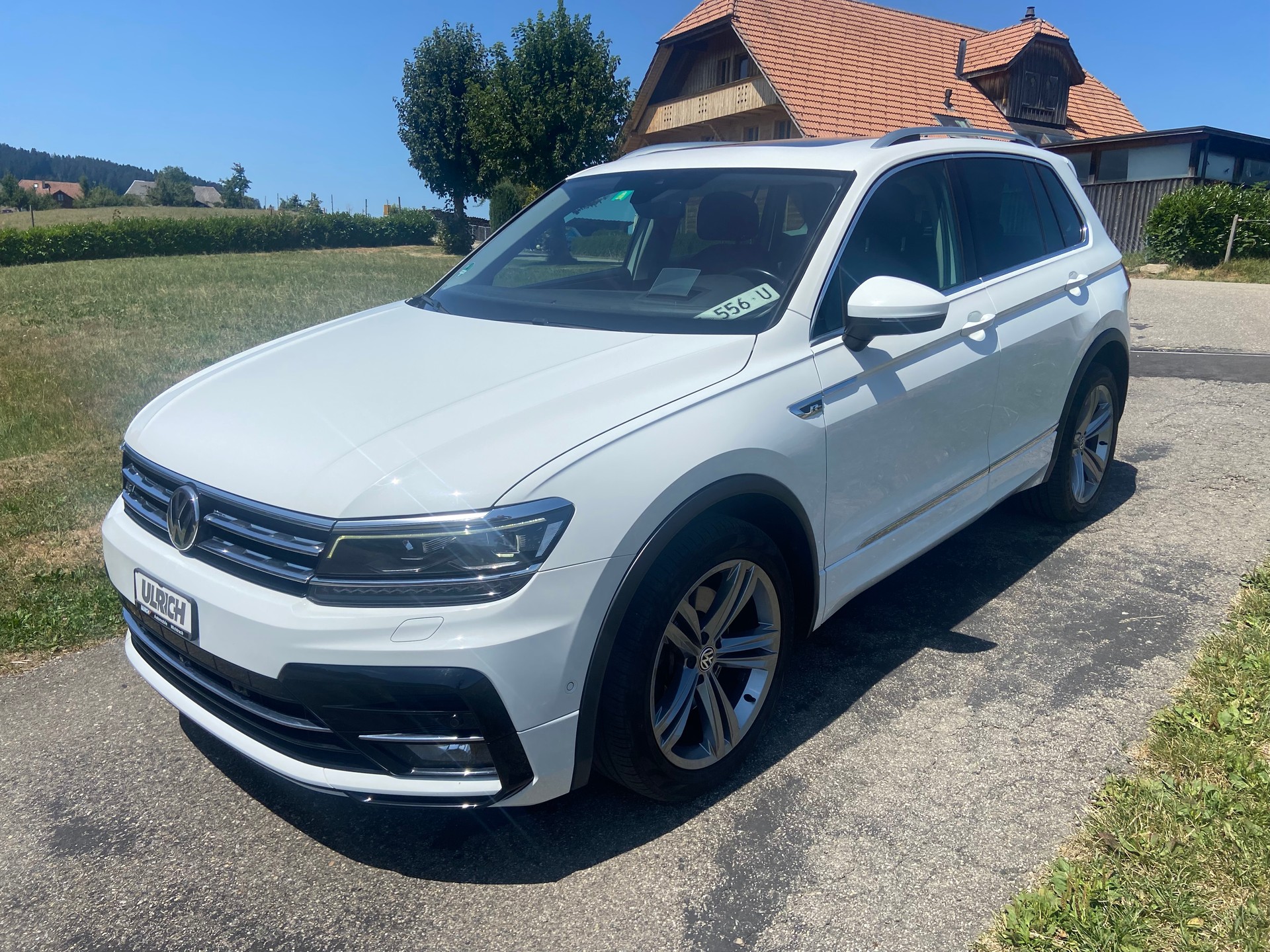 VW Tiguan 2.0 TDI SCR Highline 4Motion DSG R LINE-image-1