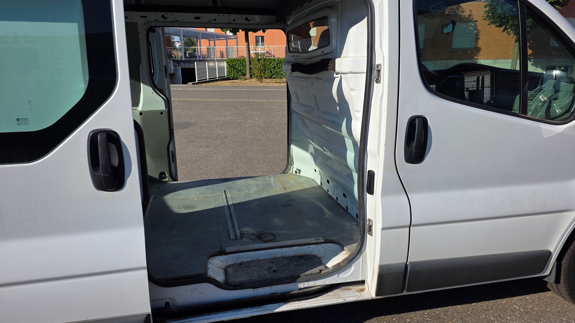 RENAULT Trafic 2.0 dCi 115 Hochdach Lang-image-7
