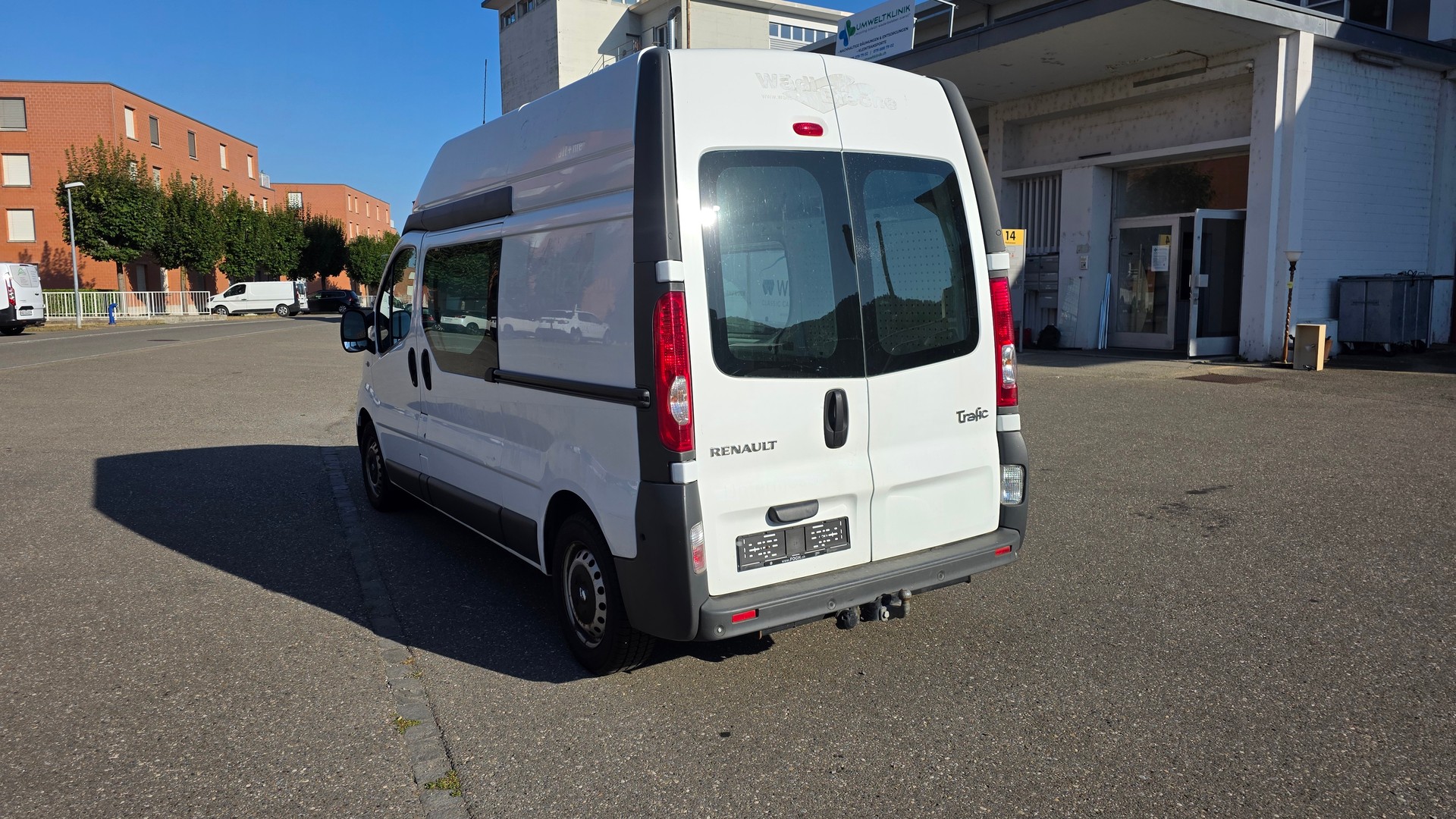RENAULT Trafic 2.0 dCi 115 Hochdach Lang-image-6