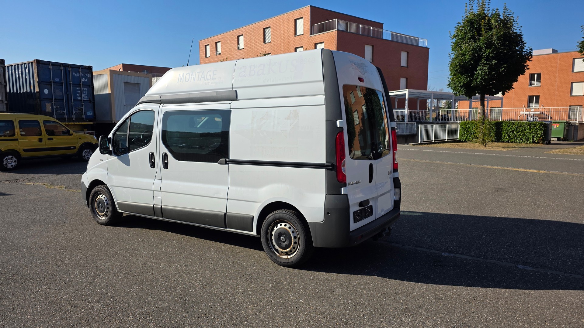 RENAULT Trafic 2.0 dCi 115 Hochdach Lang-image-9