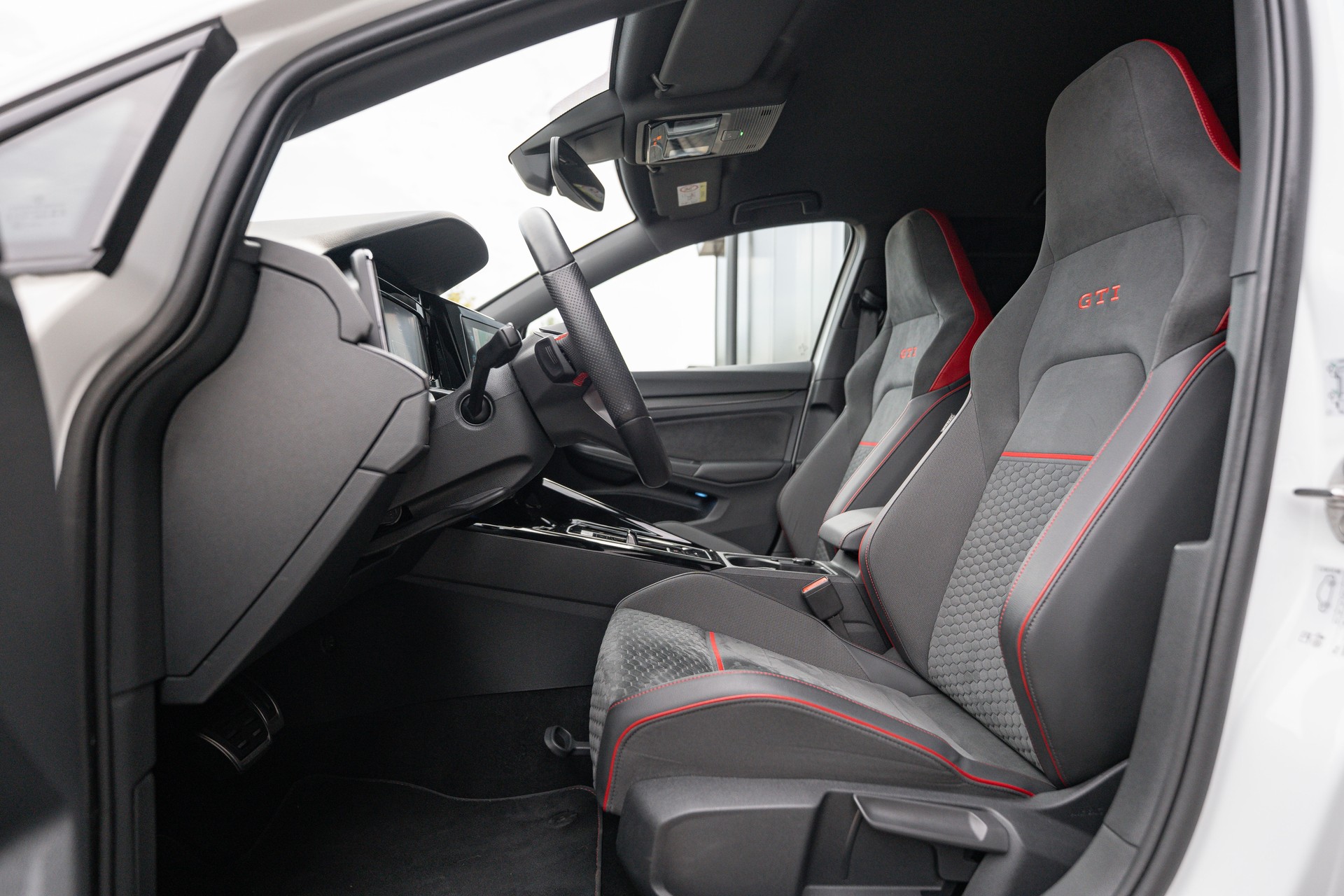 VW Golf 2.0 TSI GTI Clubsport DSG-image-15