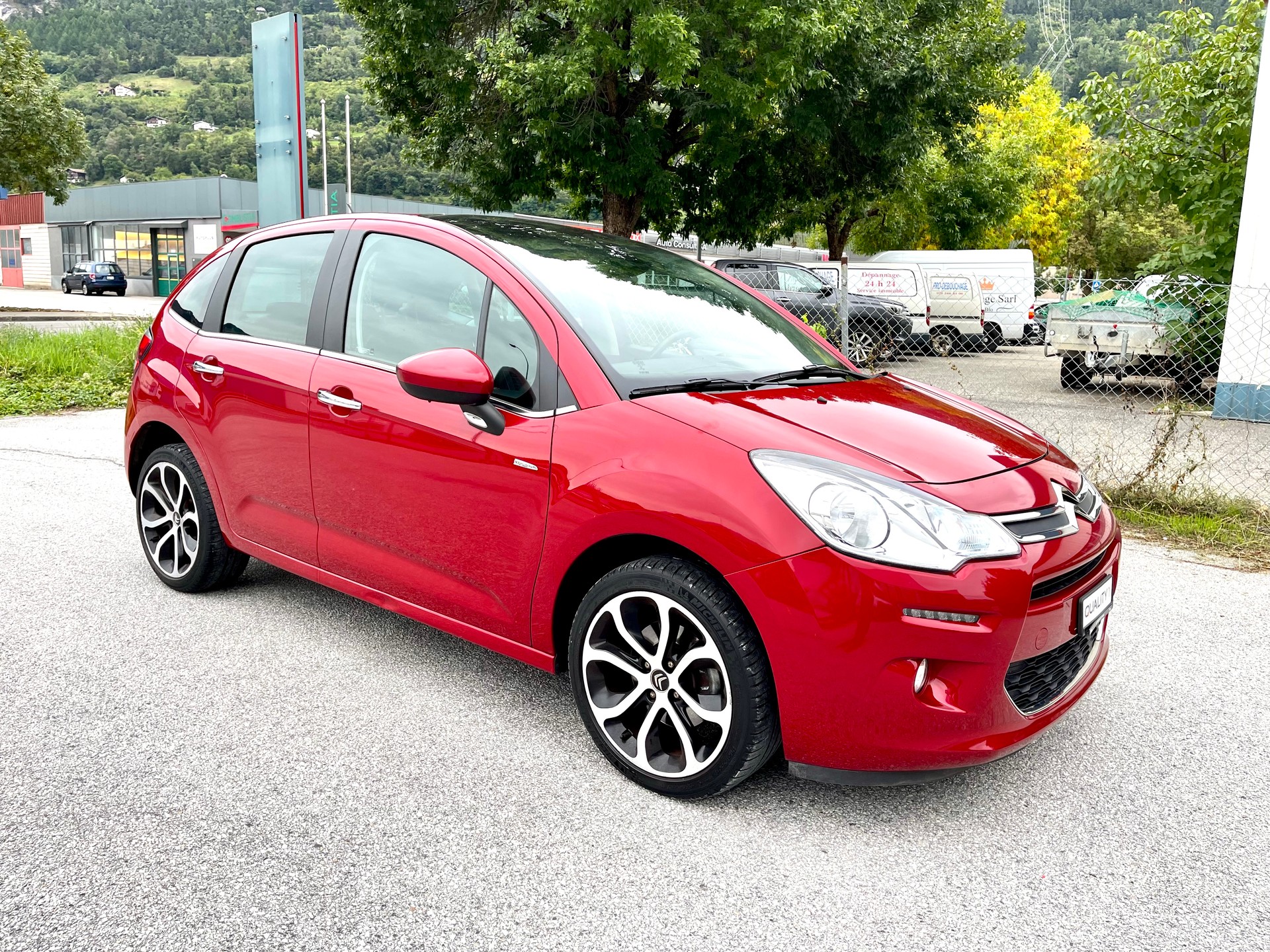 CITROEN C3 1.2i PureTech Exclusive-image-21