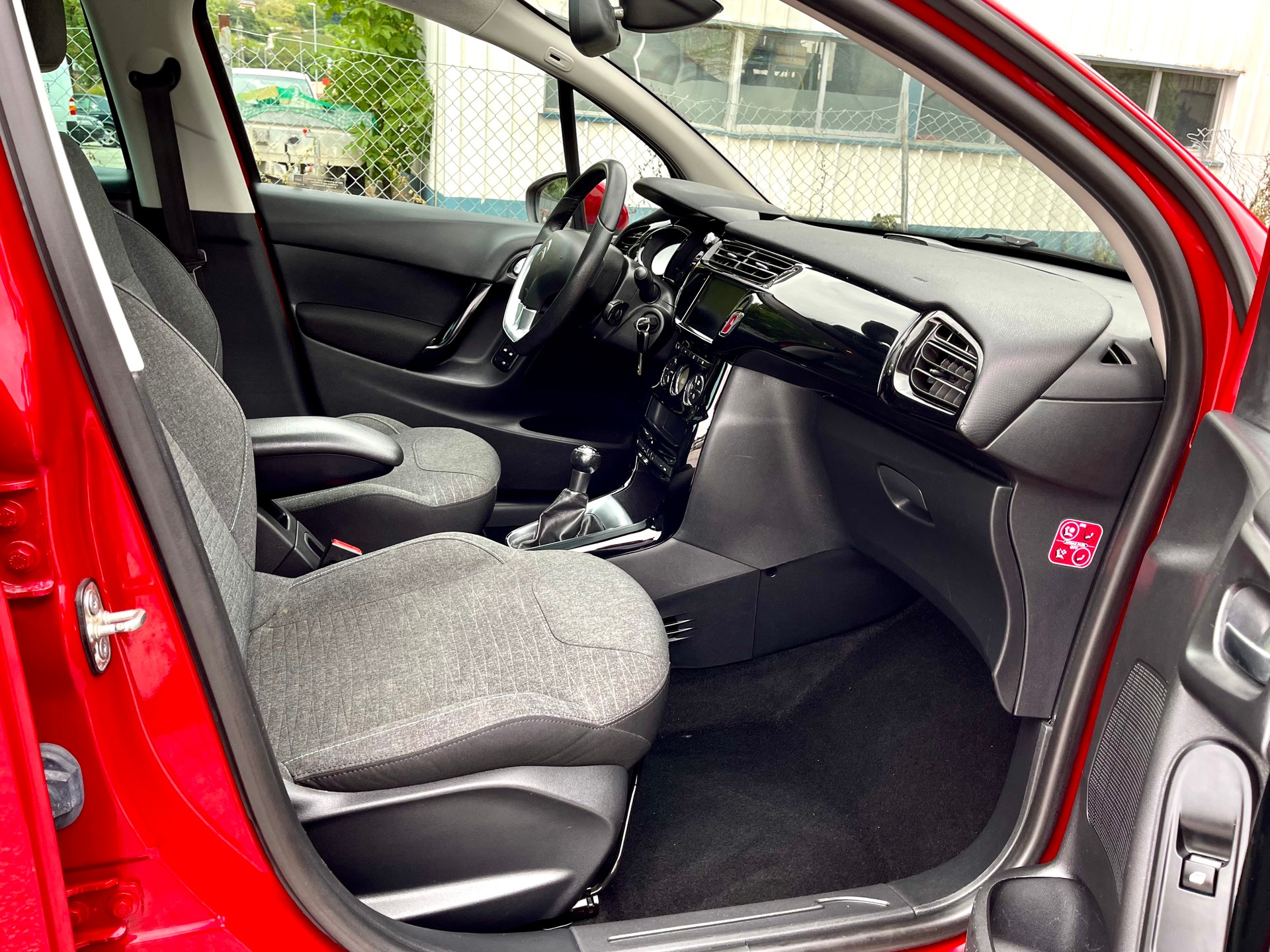CITROEN C3 1.2i PureTech Exclusive-image-20