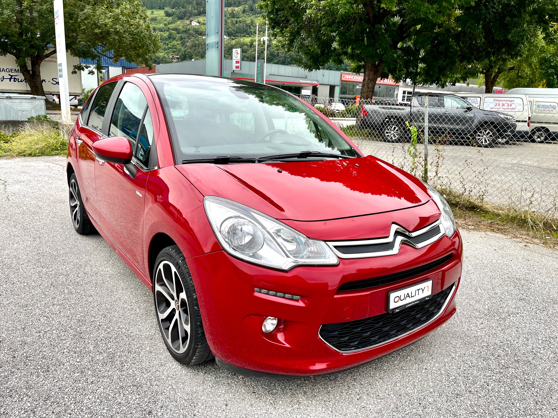 CITROEN C3 1.2i PureTech Exclusive-image-0