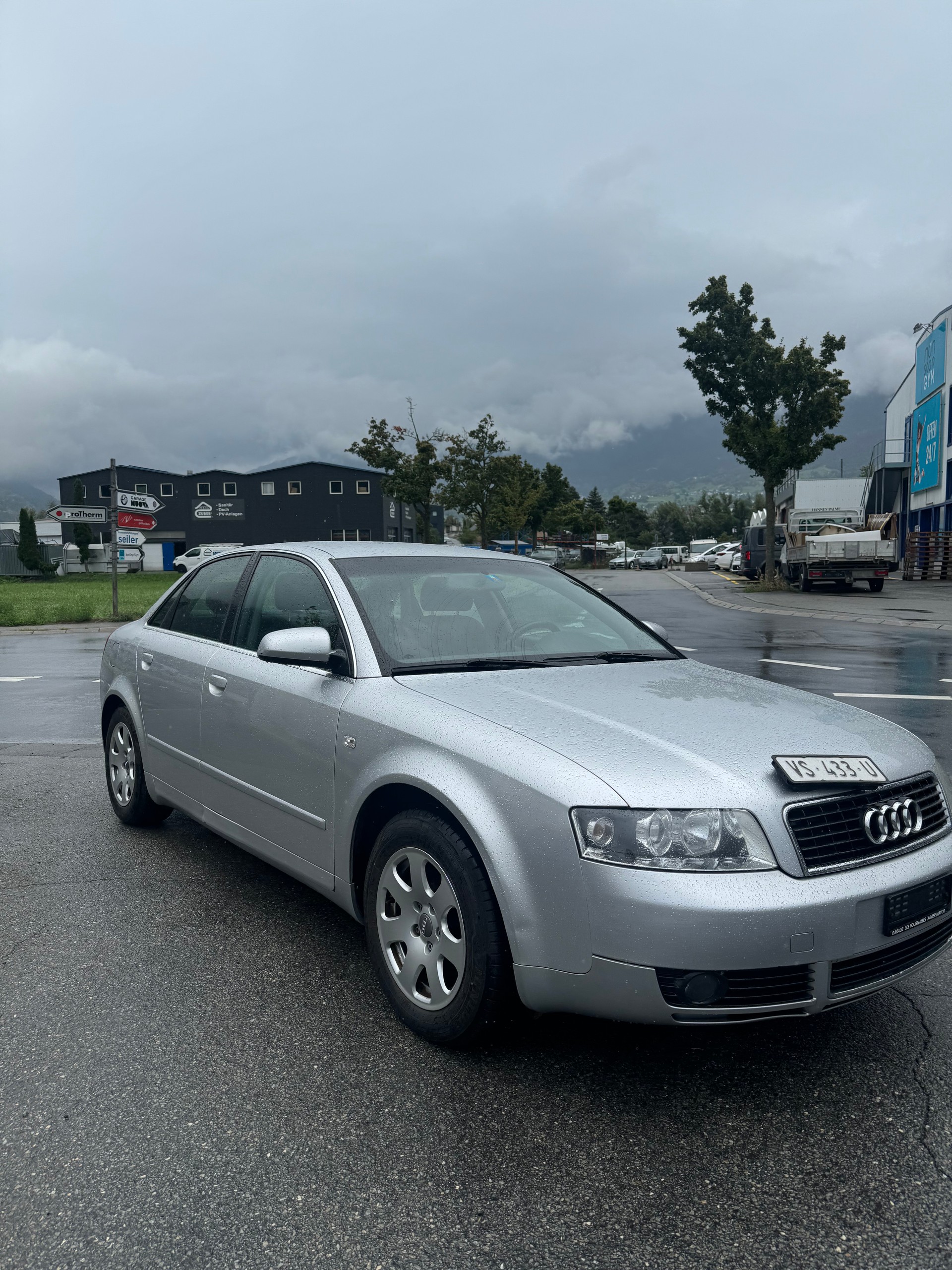 AUDI A4 2.0-image-6