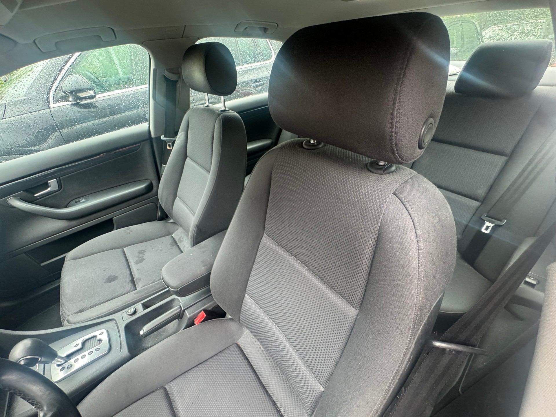 AUDI A4 2.0-image-5