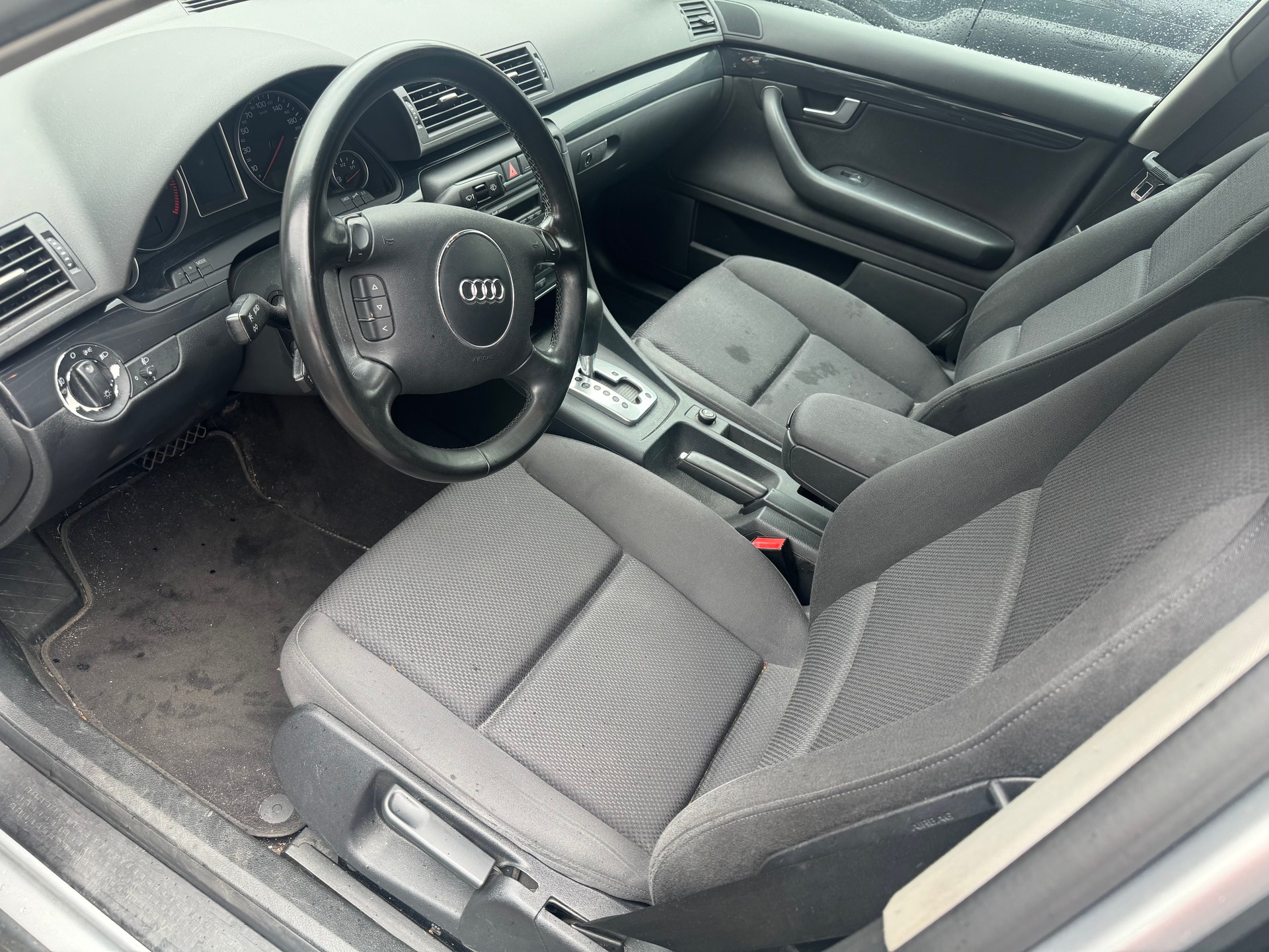 AUDI A4 2.0-image-4