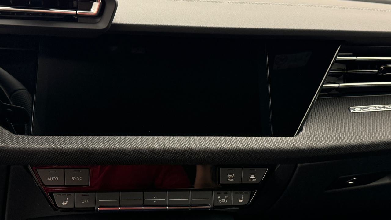 AUDI S3 Sportback TFSI quattro S-tronic-image-7
