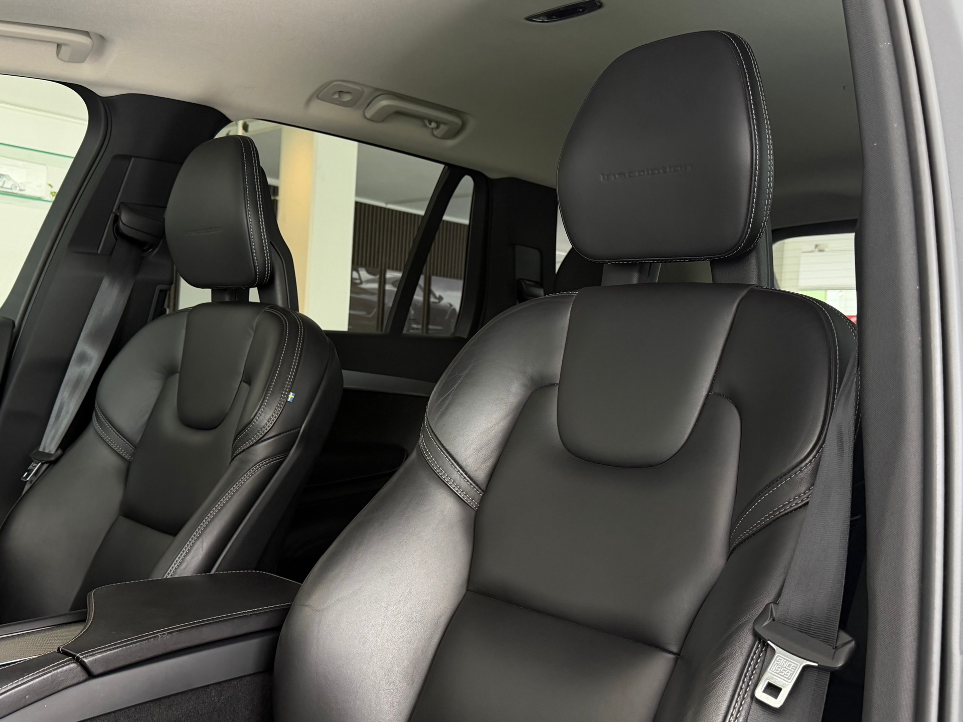 VOLVO XC90 D5 AWD Inscription Geartronic **Frisch ab MFK & Service**-image-29
