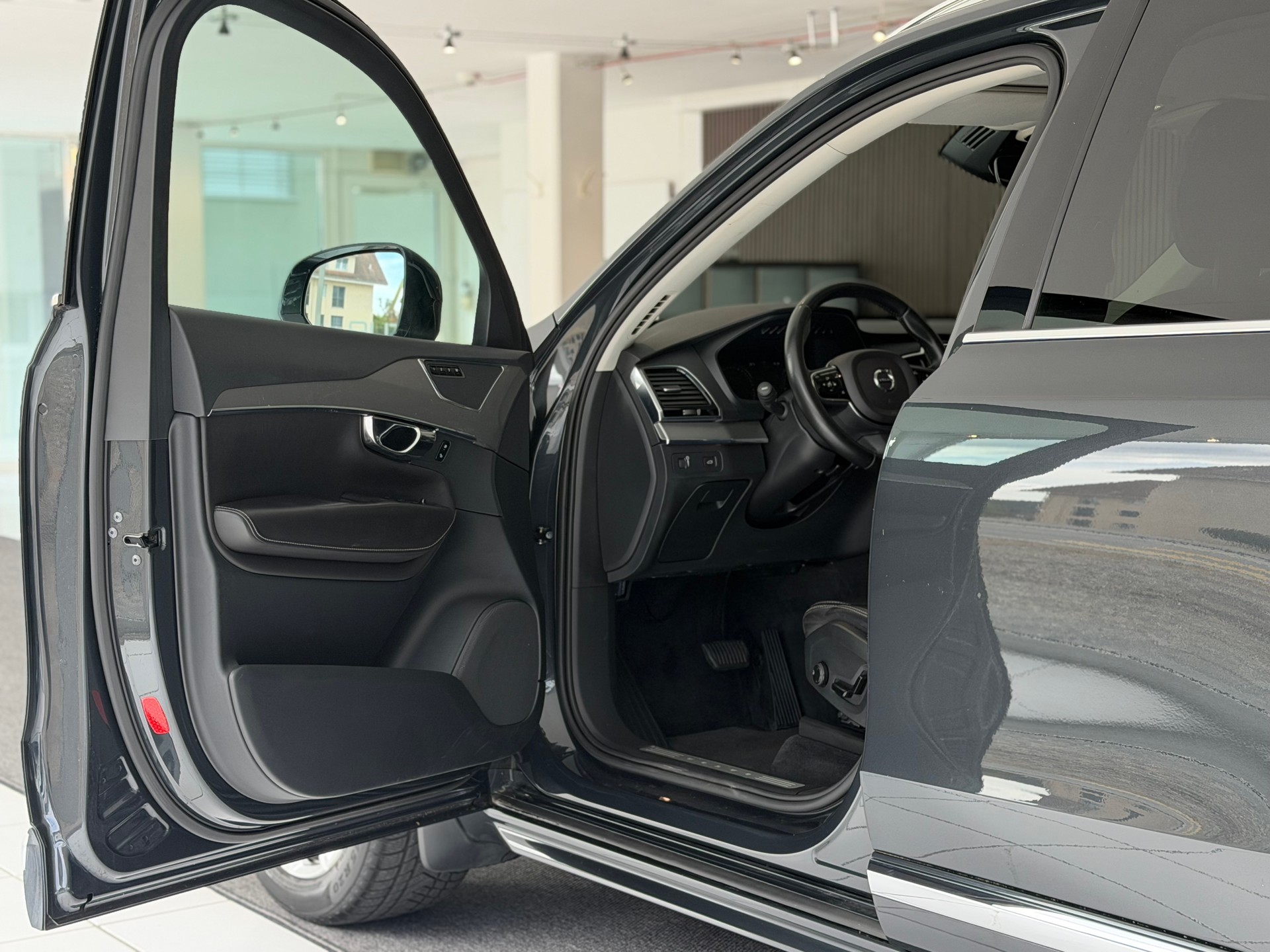 VOLVO XC90 D5 AWD Inscription Geartronic **Frisch ab MFK & Service**-image-10