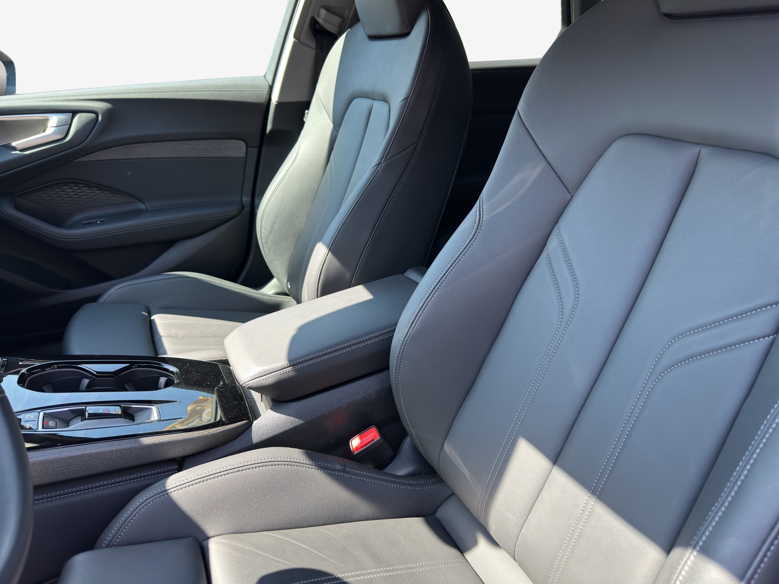 AUDI A5 Avant TFSI quattro 150 kW S tronic-image-7