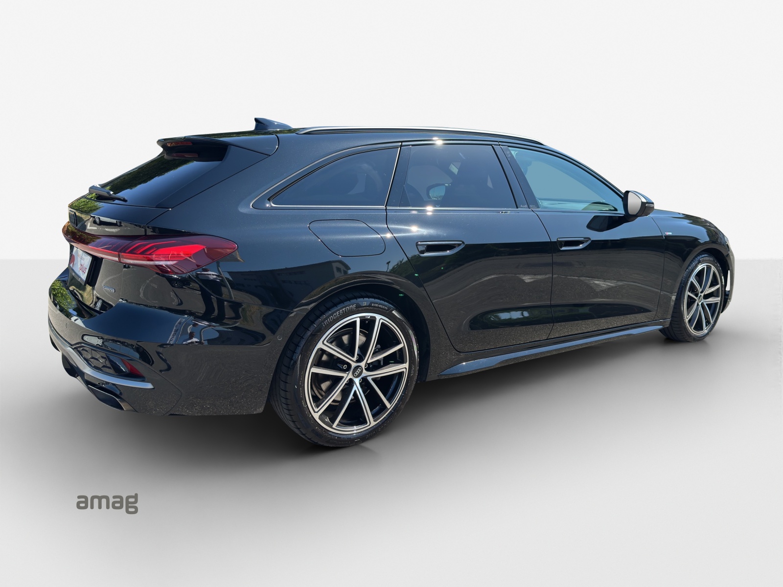 AUDI A5 Avant TFSI quattro 150 kW S tronic-image-4