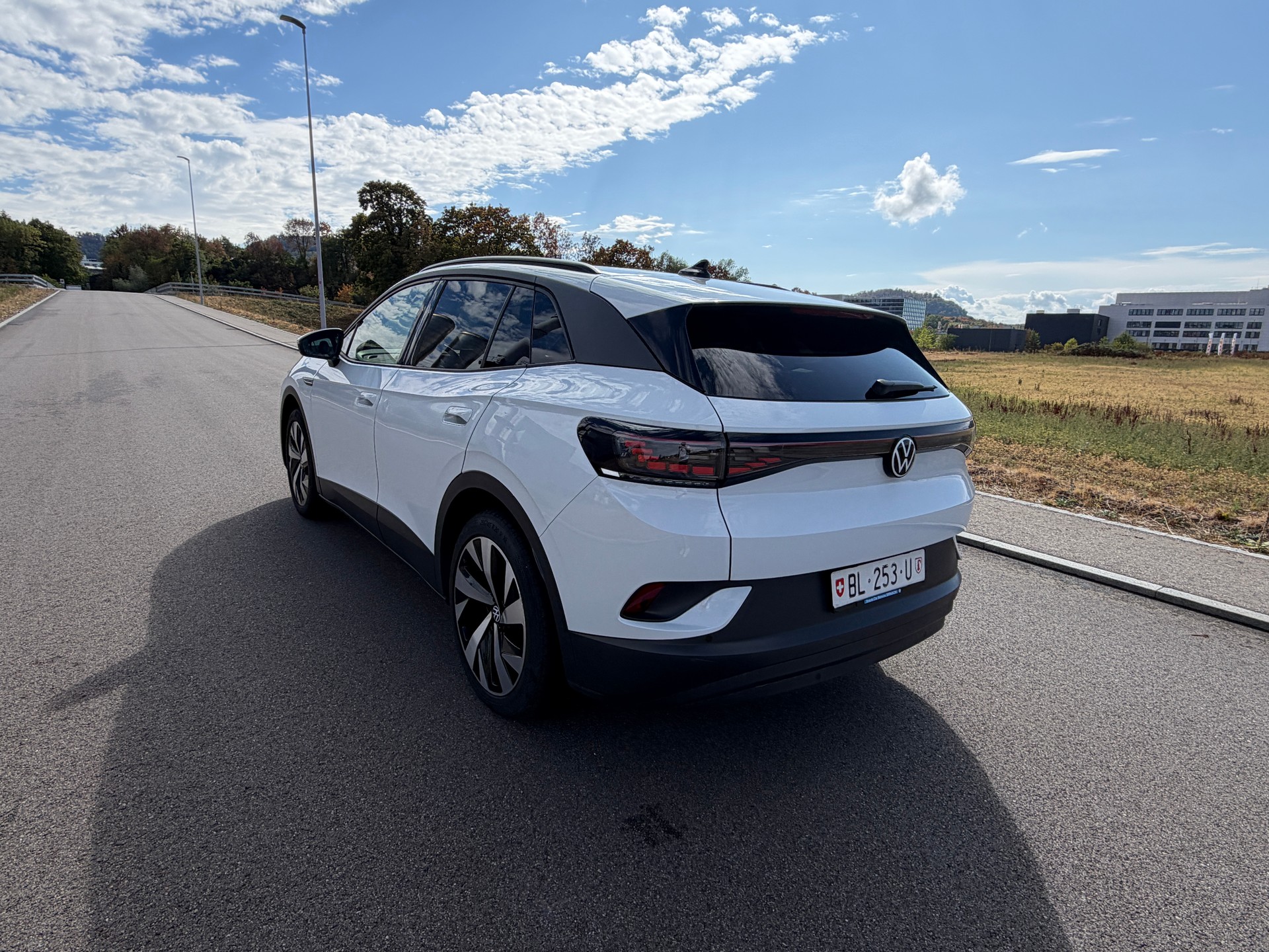 VW ID.4 Pro Performance 77 kWh Family-image-11