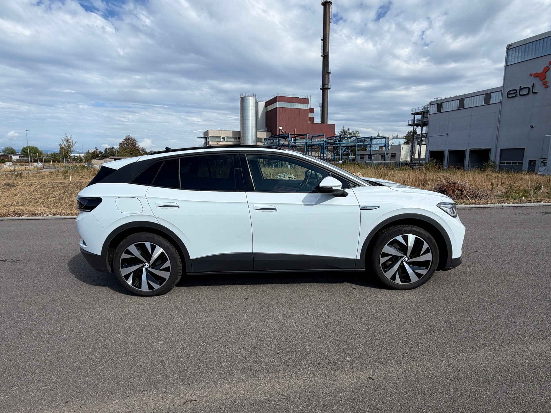 VW ID.4 Pro Performance 77 kWh Family-image-8