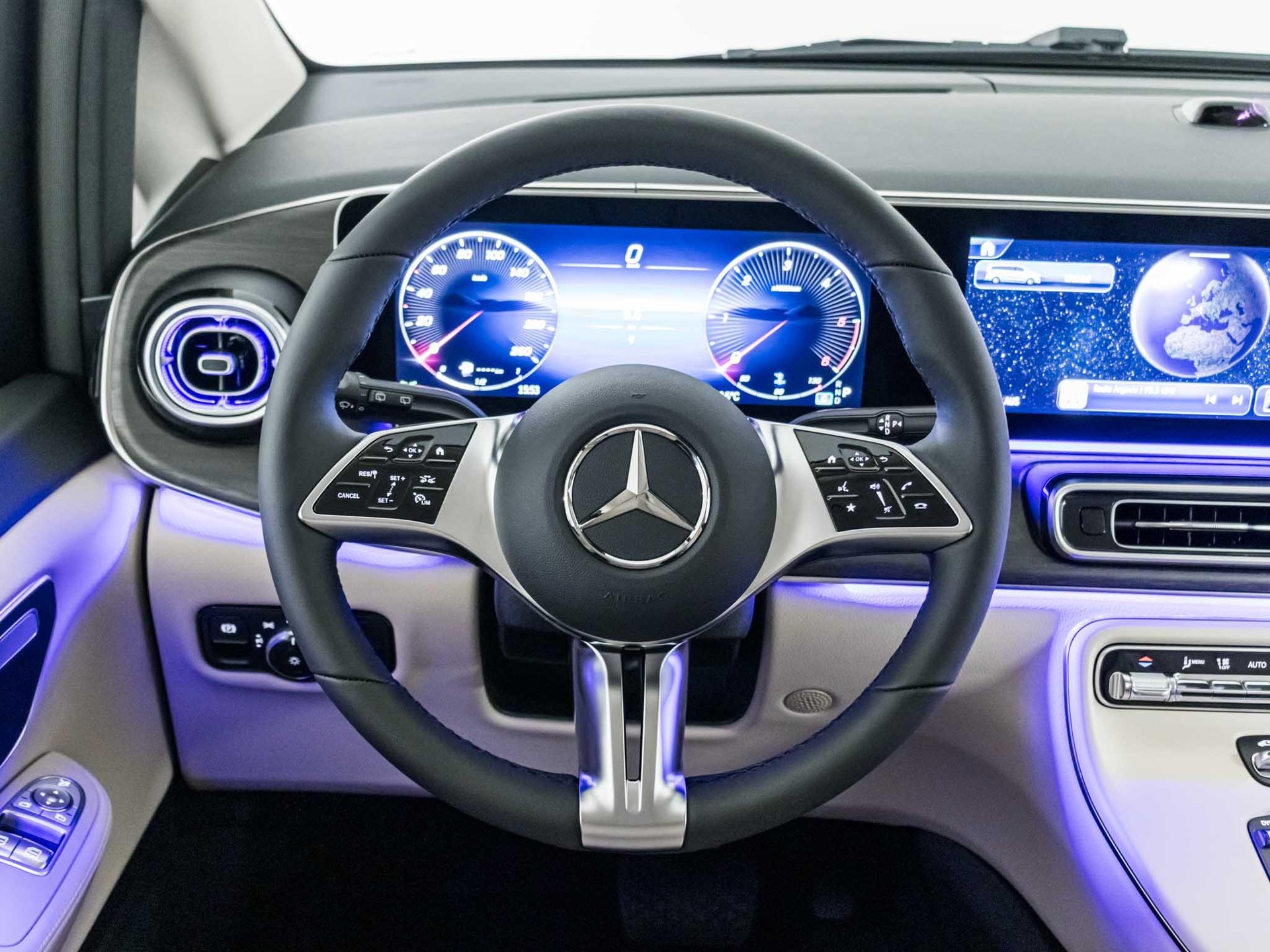 MERCEDES-BENZ V 300 d 4MATIC AVANTGARDE Extralang-image-10