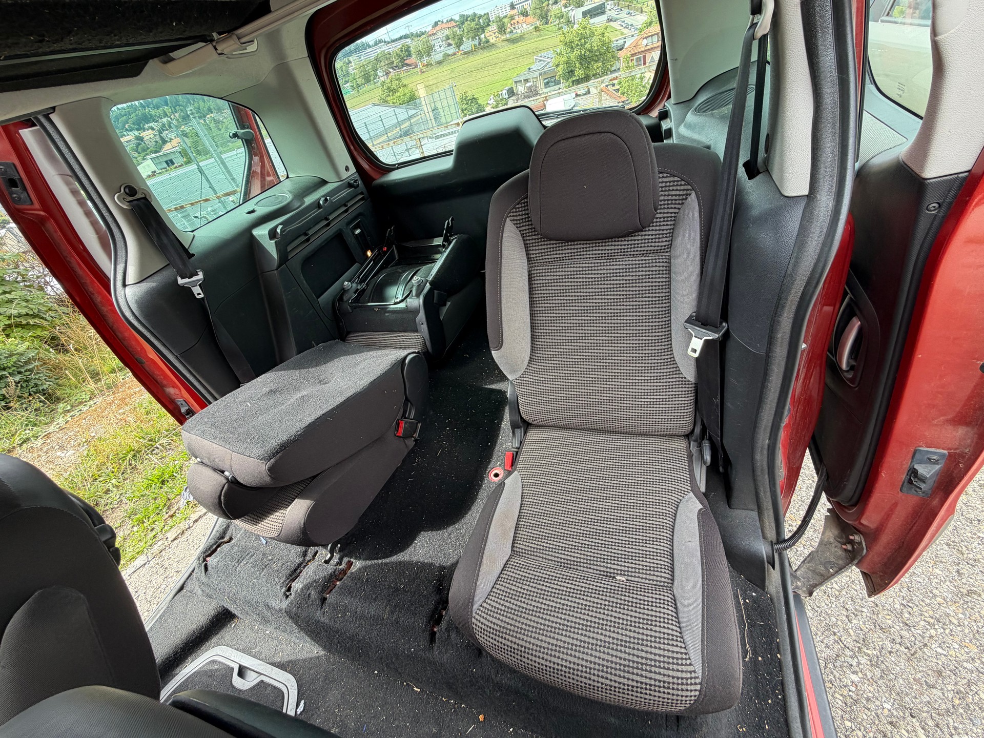 PEUGEOT Partner 1.6 HDI Trendy Clim (Pack)-image-11