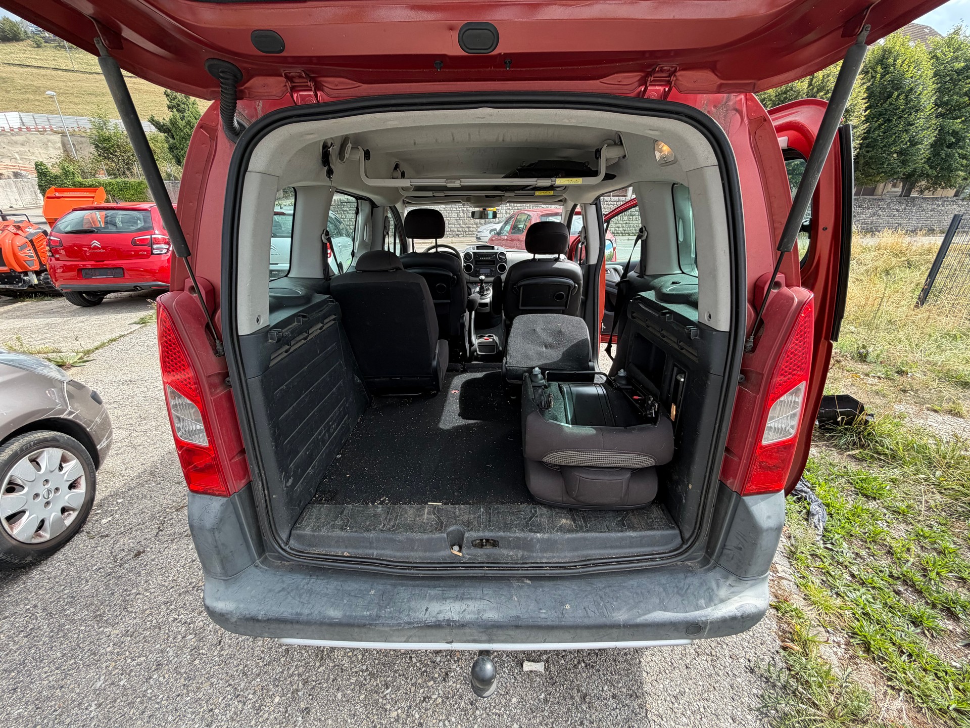 PEUGEOT Partner 1.6 HDI Trendy Clim (Pack)-image-7