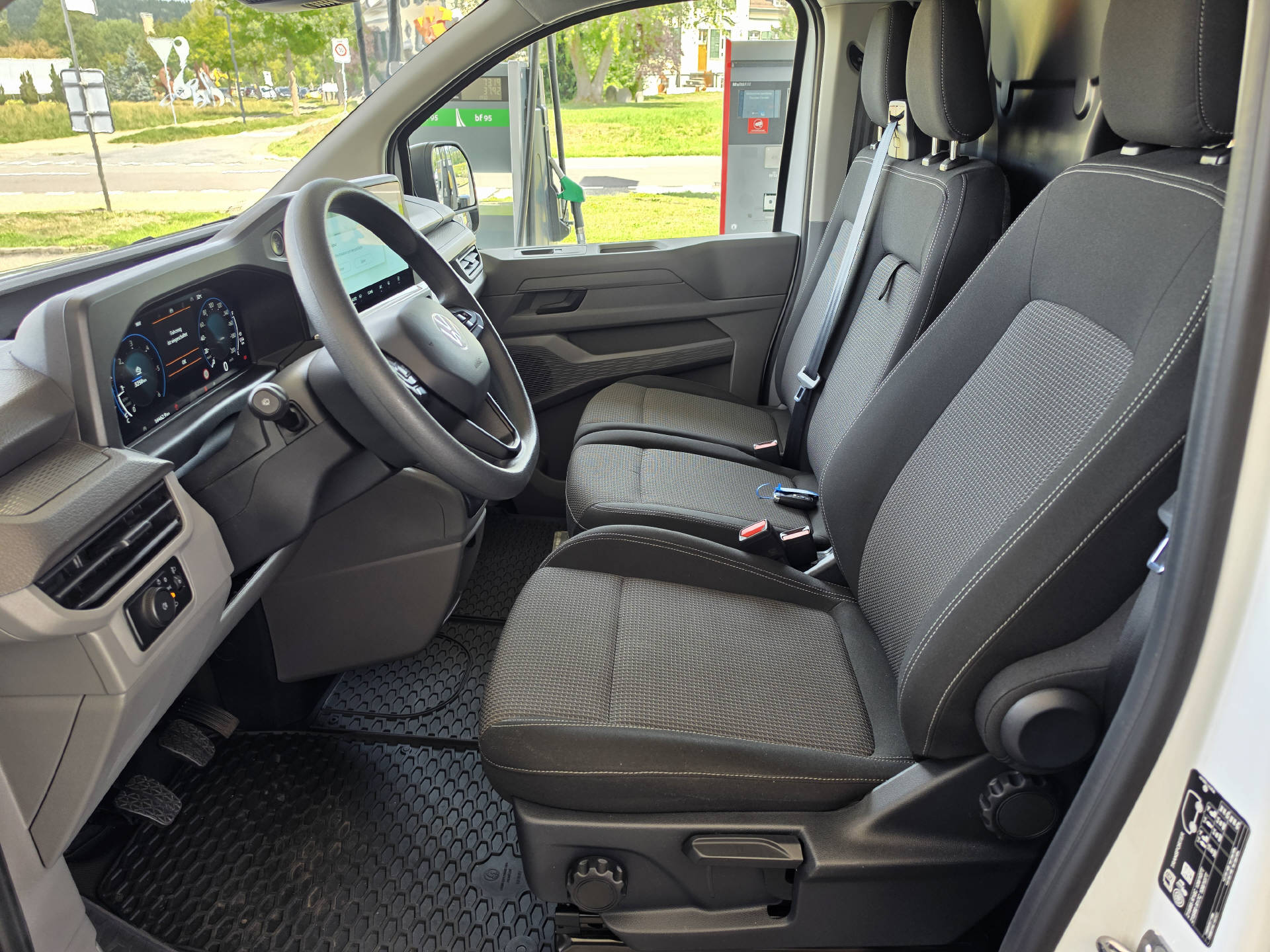 VW Transporter Kaw. 3500 2.0 TDI 150-image-14