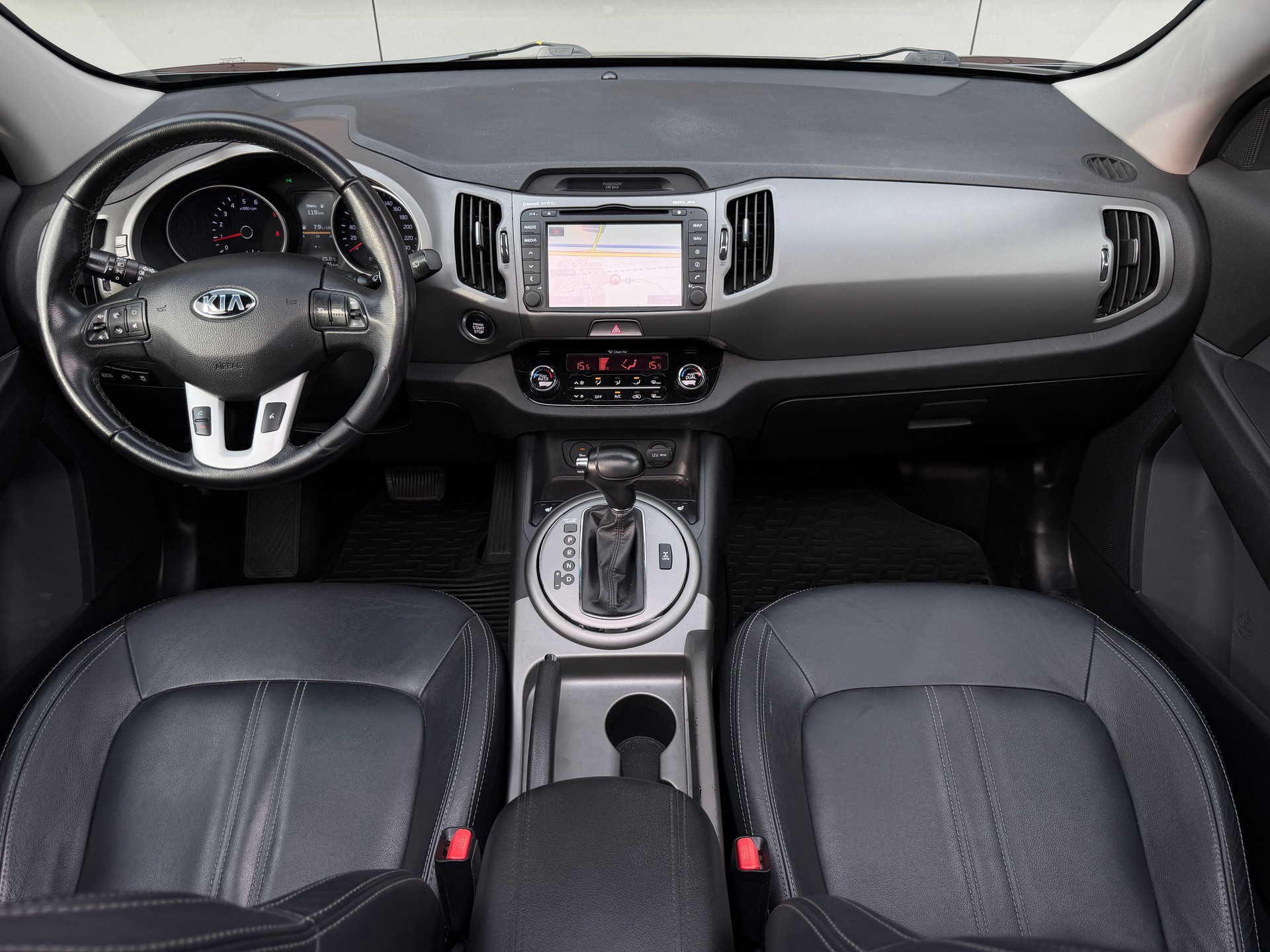 KIA Sportage 2.0 CRDi Trend 4WD Automatic *Facelift* *Panorama*-image-11