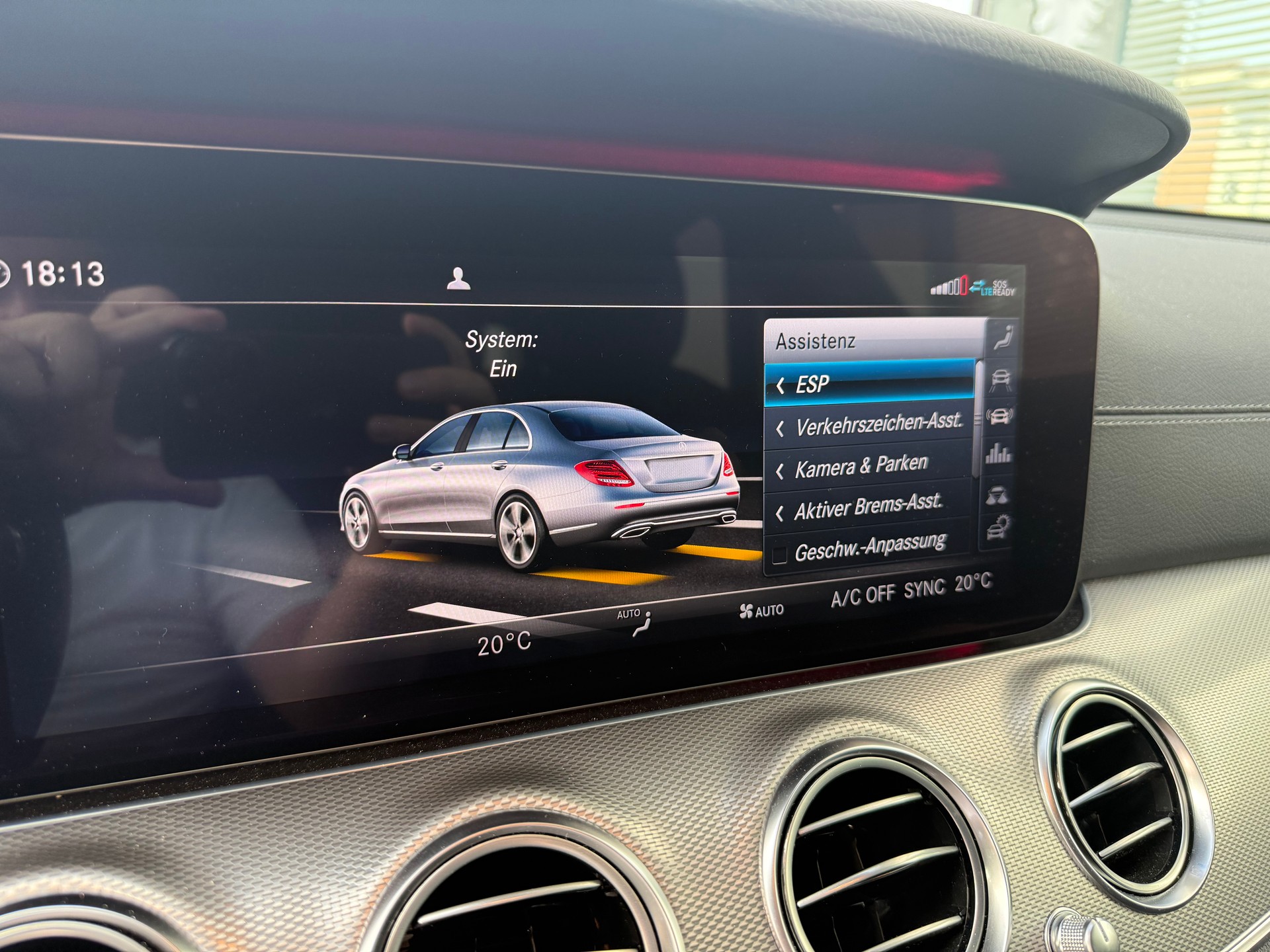 MERCEDES-BENZ E 450 AMG Line 4Matic 9G-Tronic-image-14