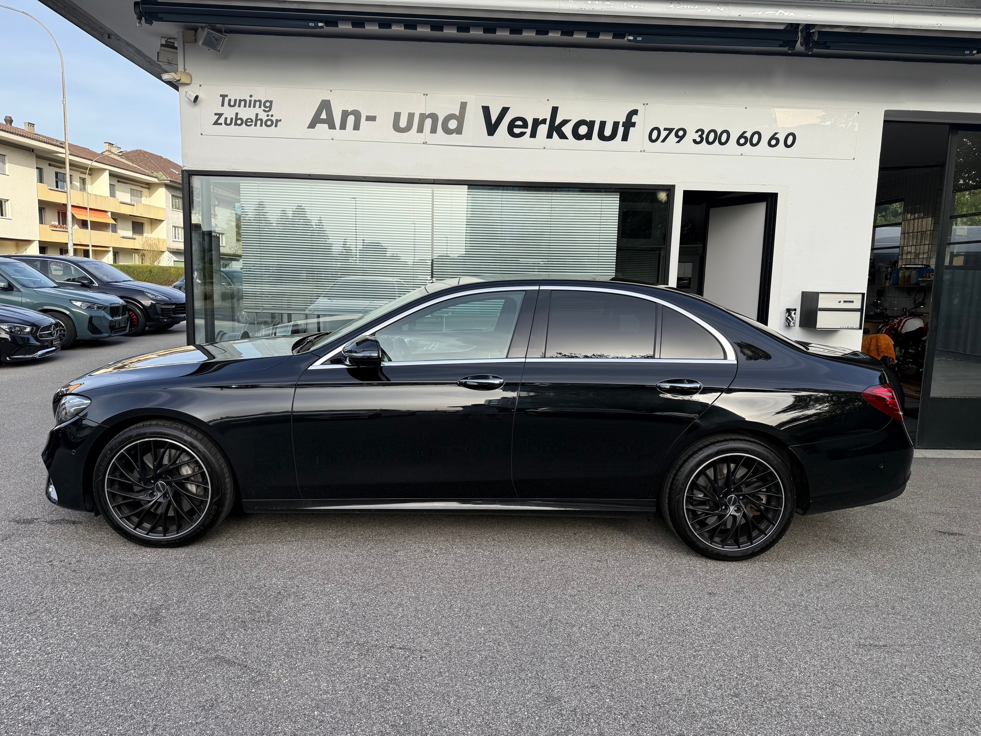 MERCEDES-BENZ E 450 AMG Line 4Matic 9G-Tronic-image-2