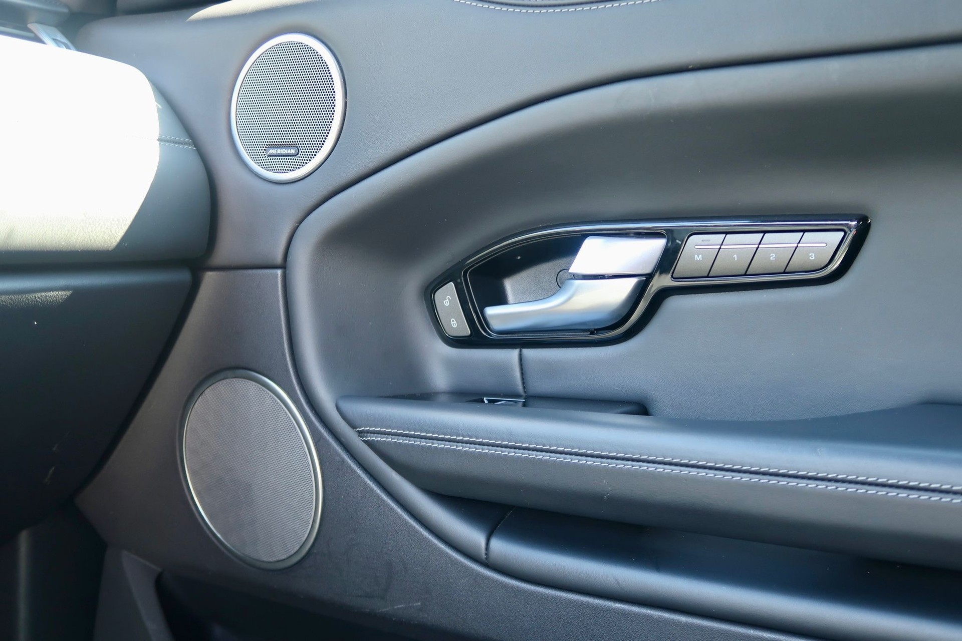LAND ROVER Range Rover Evoque Conver Cabrio 2.0 TD4 HSE Dynamic AT9**HELLO SNOW 1OF100**-image-14