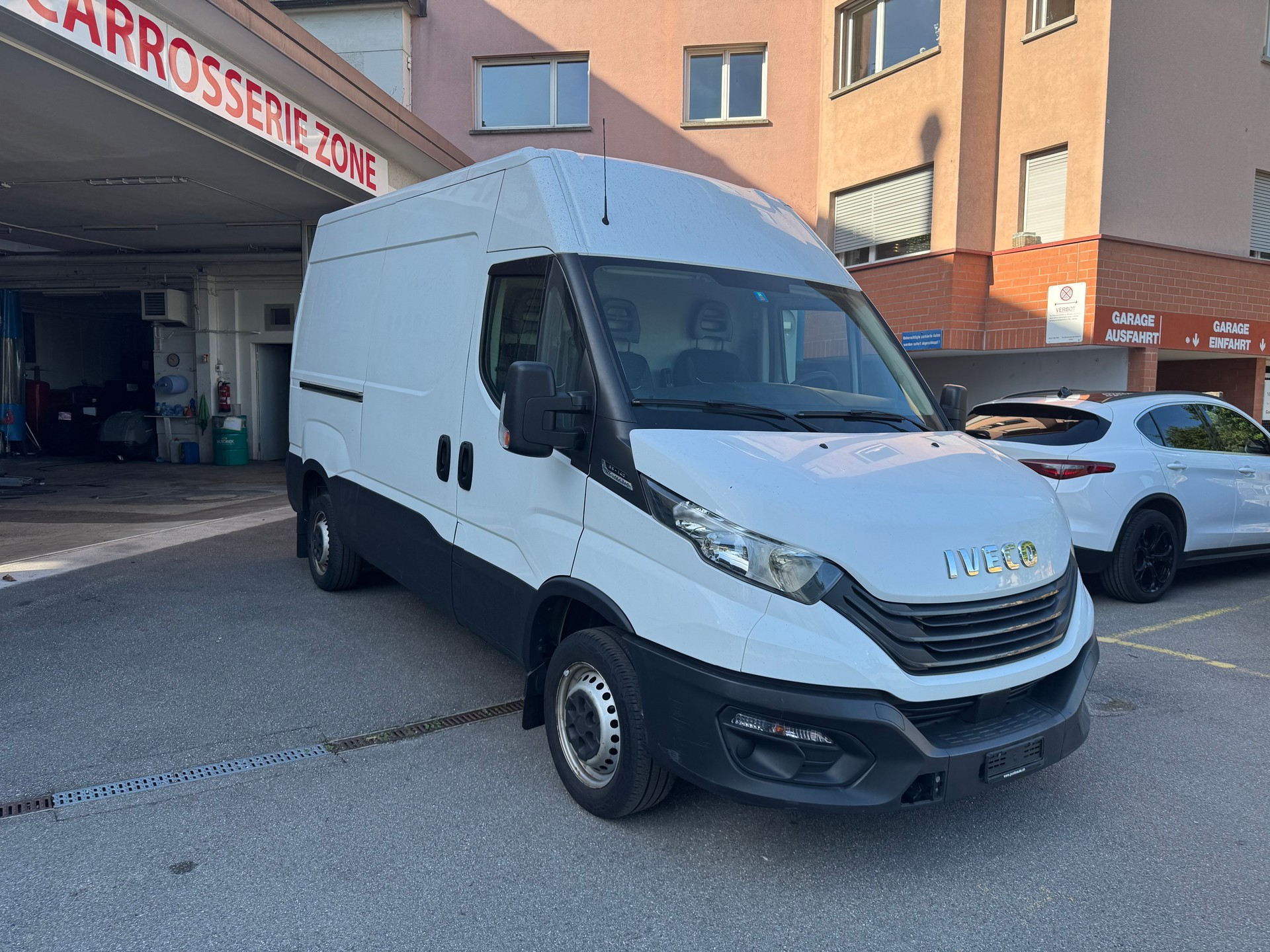 IVECO 35 S 14 A8 V-image-1
