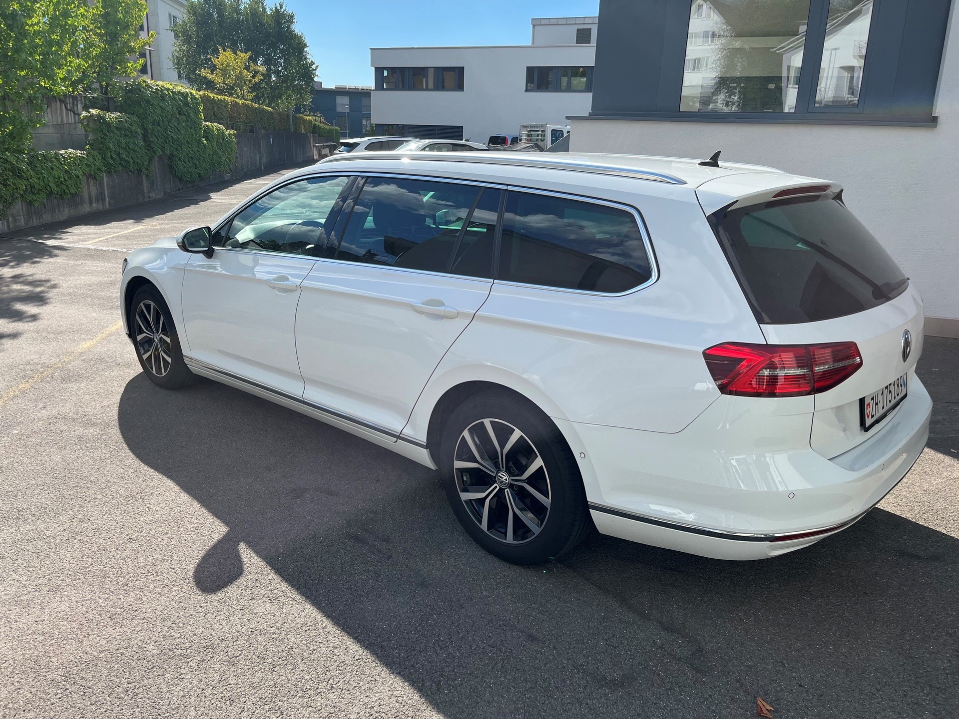 VW 2.0 TDI 150 Highline DSG-image-2