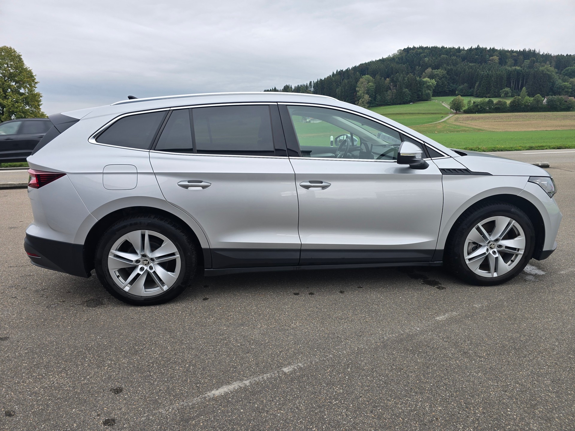 SKODA Enyaq iV 80*Frsch ab MFK"Anhängerkupplung**** SoH werth 97% *-image-4