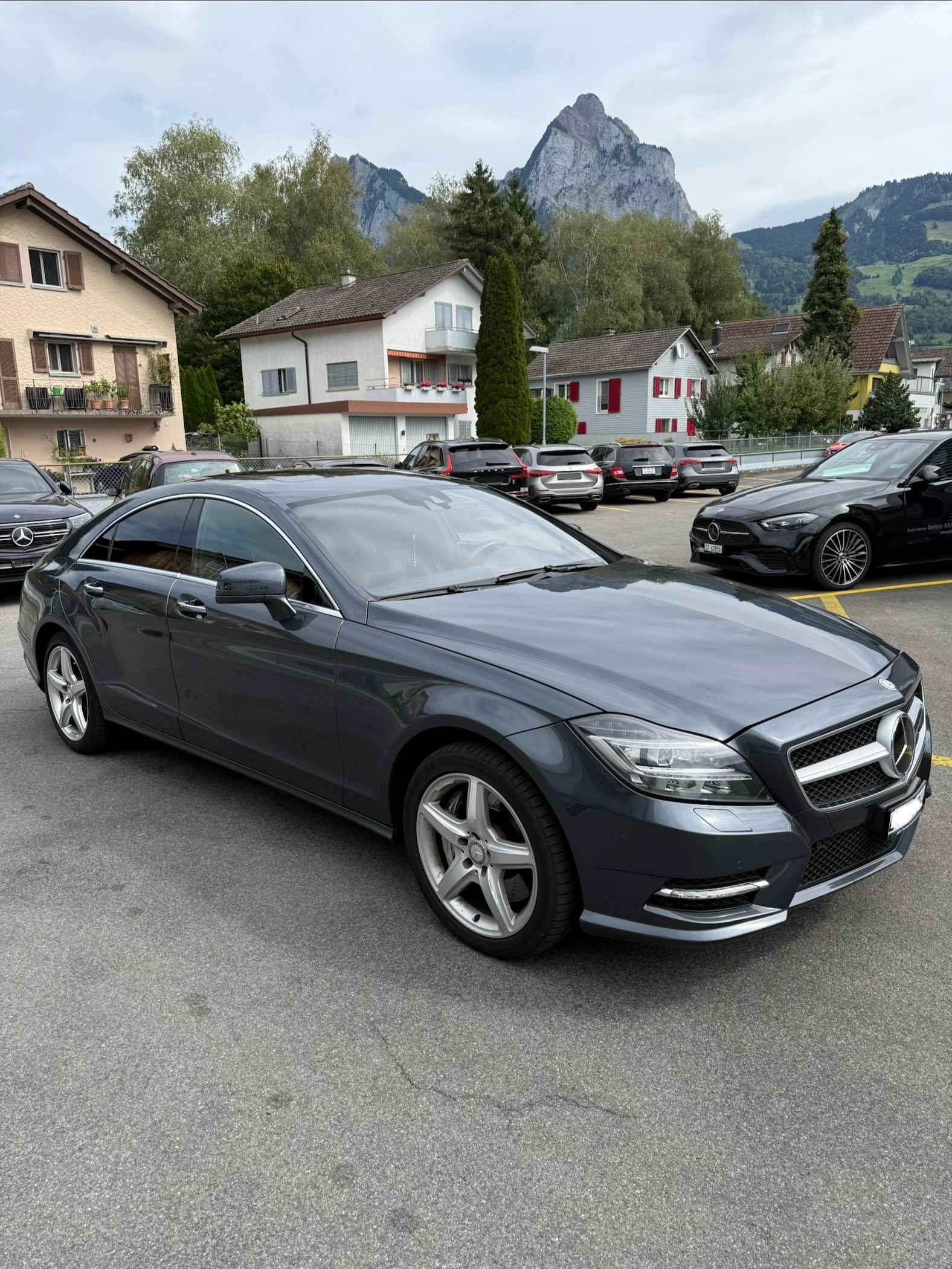 MERCEDES-BENZ CLS 500 V8 BlueEF 4matic-image-1