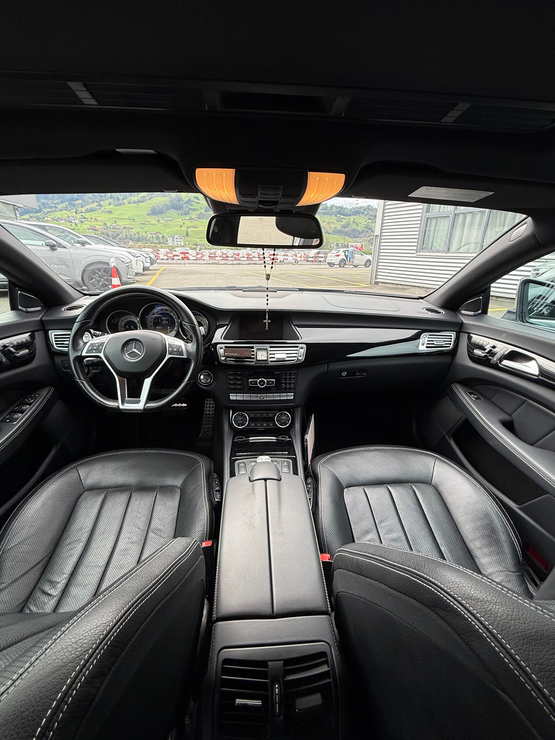 MERCEDES-BENZ CLS 500 V8 BlueEF 4matic-image-4