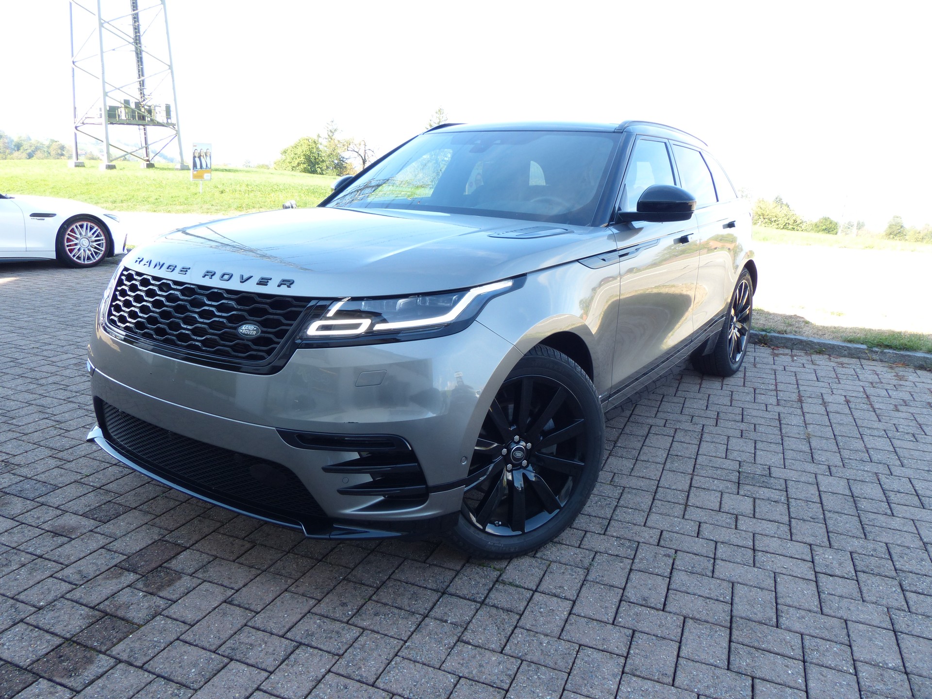 LAND ROVER Range Rover Velar R-Dynamic P 300 SE Automatic-image-0
