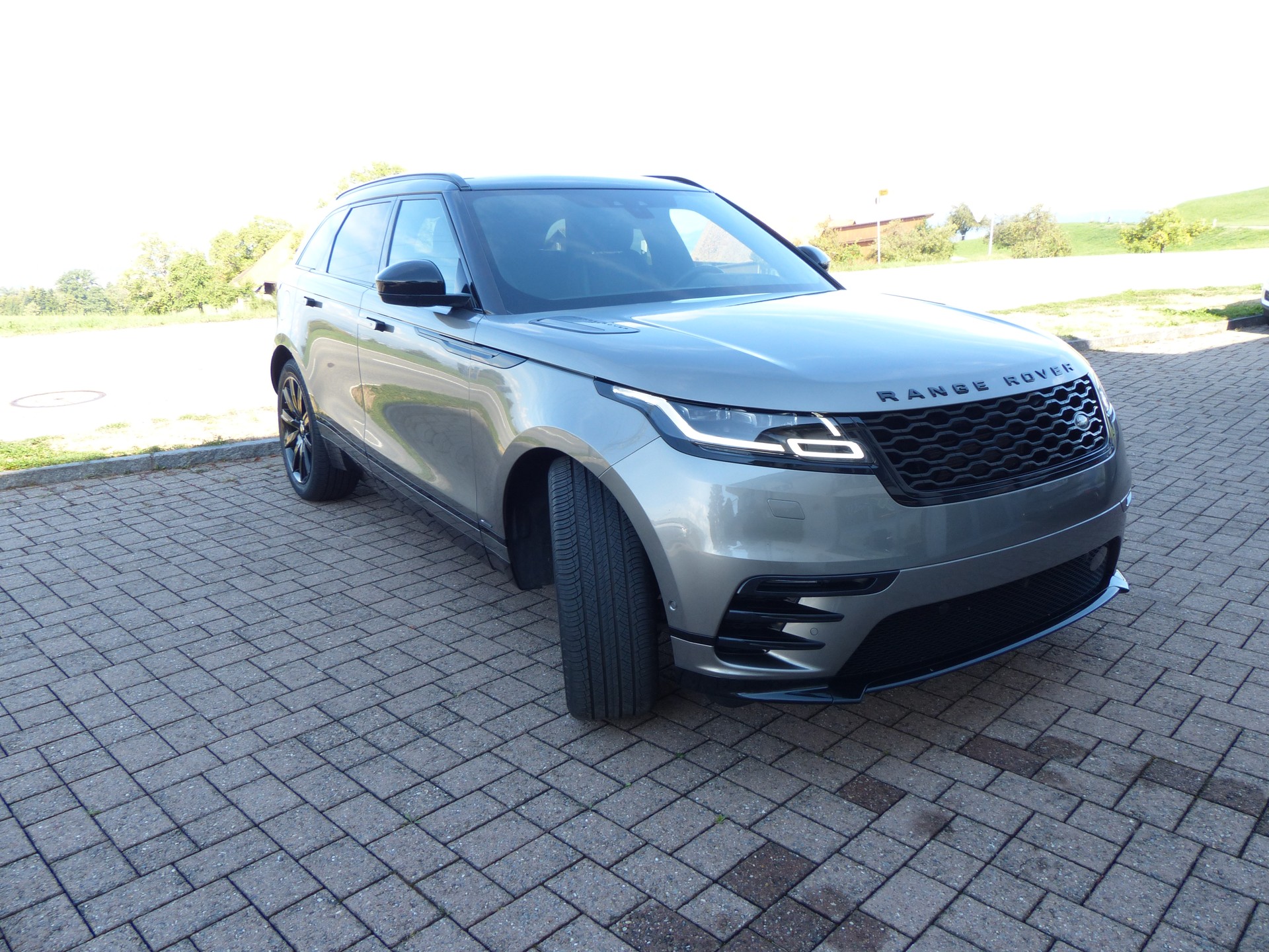 LAND ROVER Range Rover Velar R-Dynamic P 300 SE Automatic-image-26