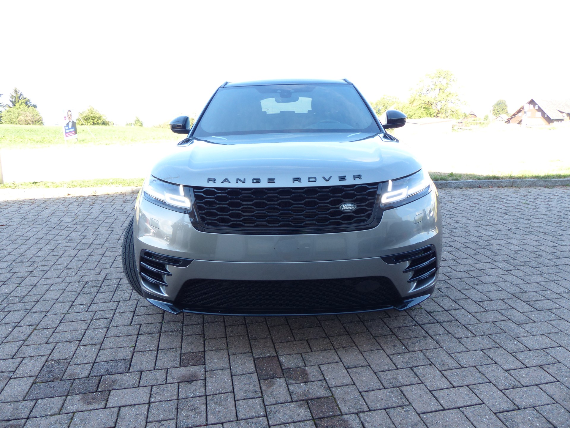 LAND ROVER Range Rover Velar R-Dynamic P 300 SE Automatic-image-24